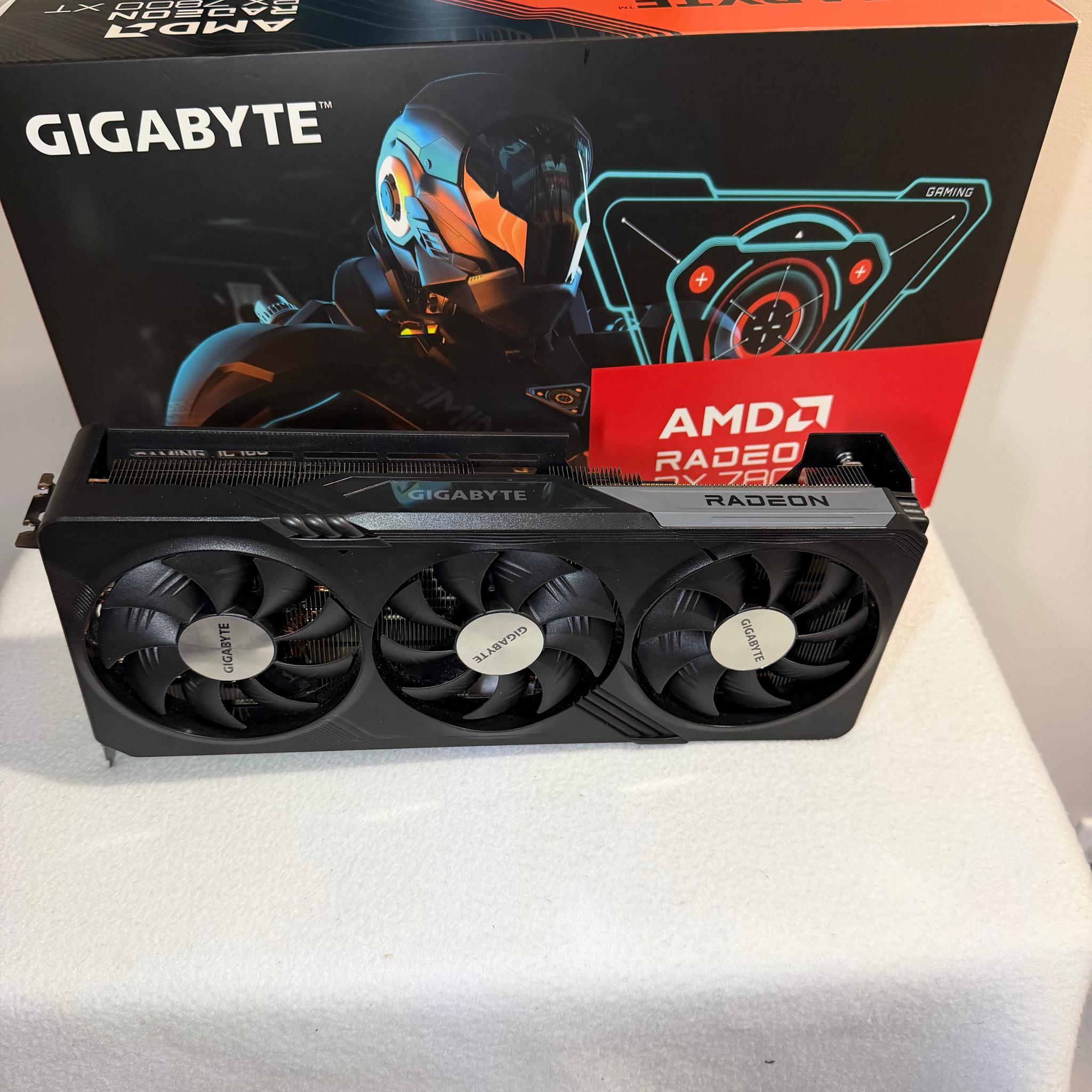 Gigabyte Radeon RX 7800 XT GAMING OC 16G