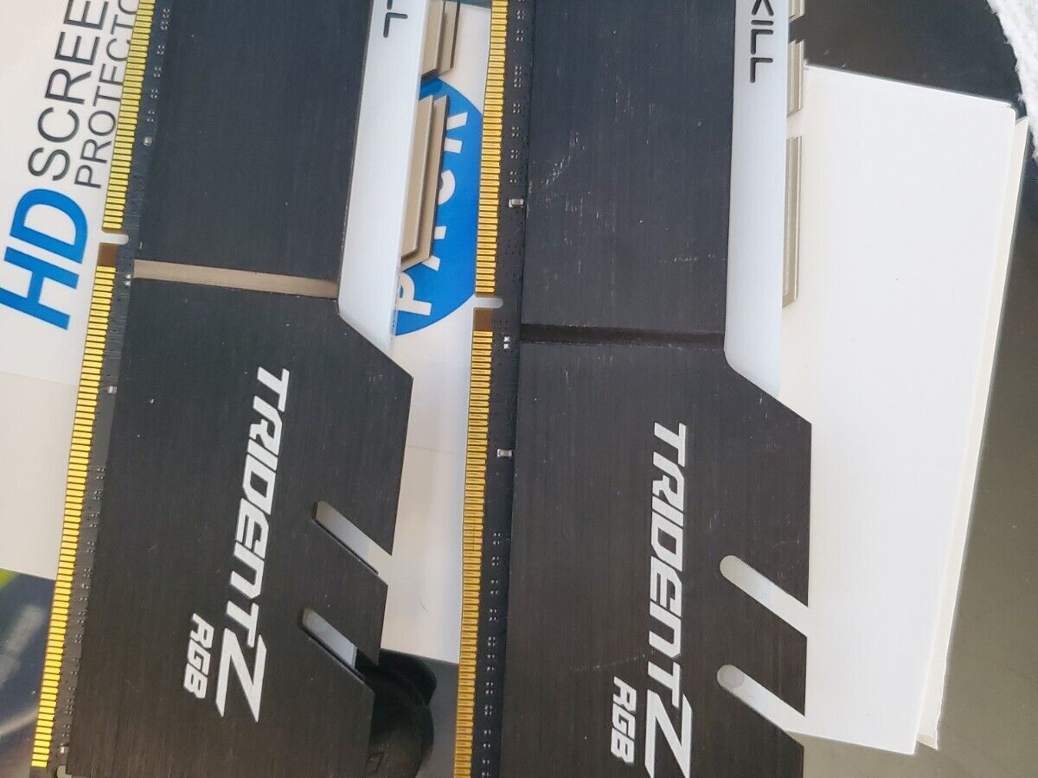g. skill trident z rgb 32gb ddr4 3200 Cl15