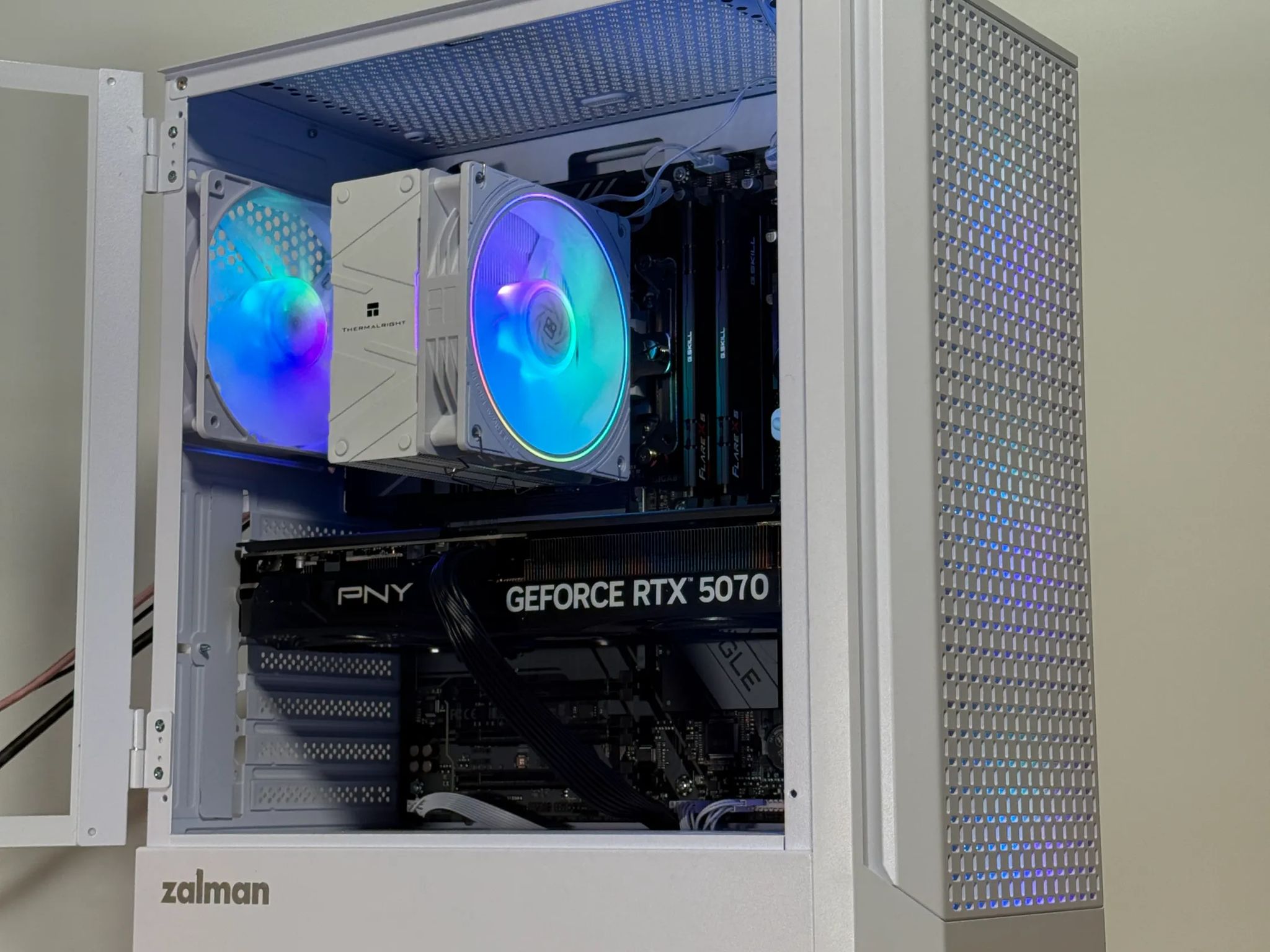 RTX 5070 Ryzen 5 9600x Gaming PC