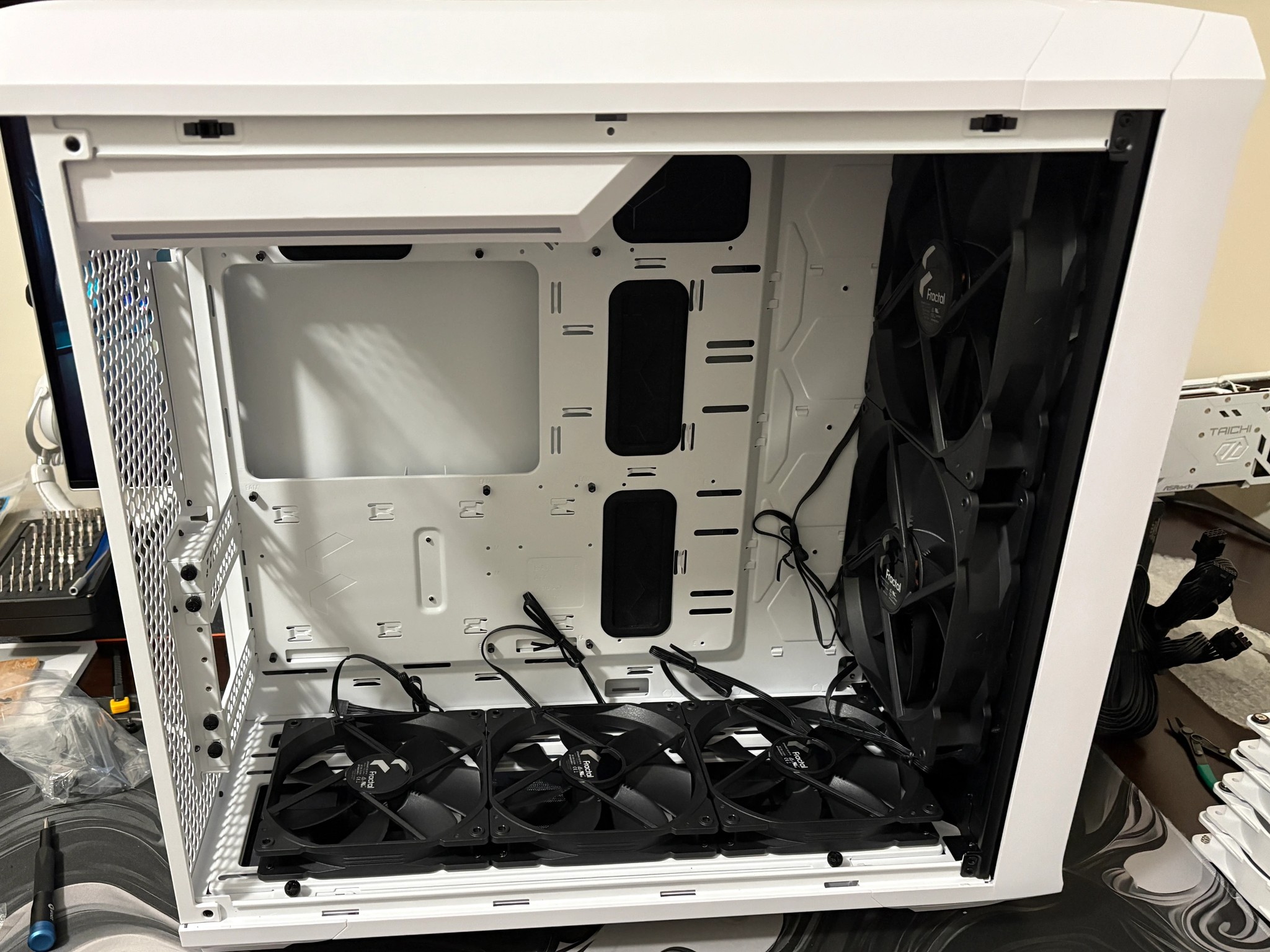 Fractal Design - Torrent - White