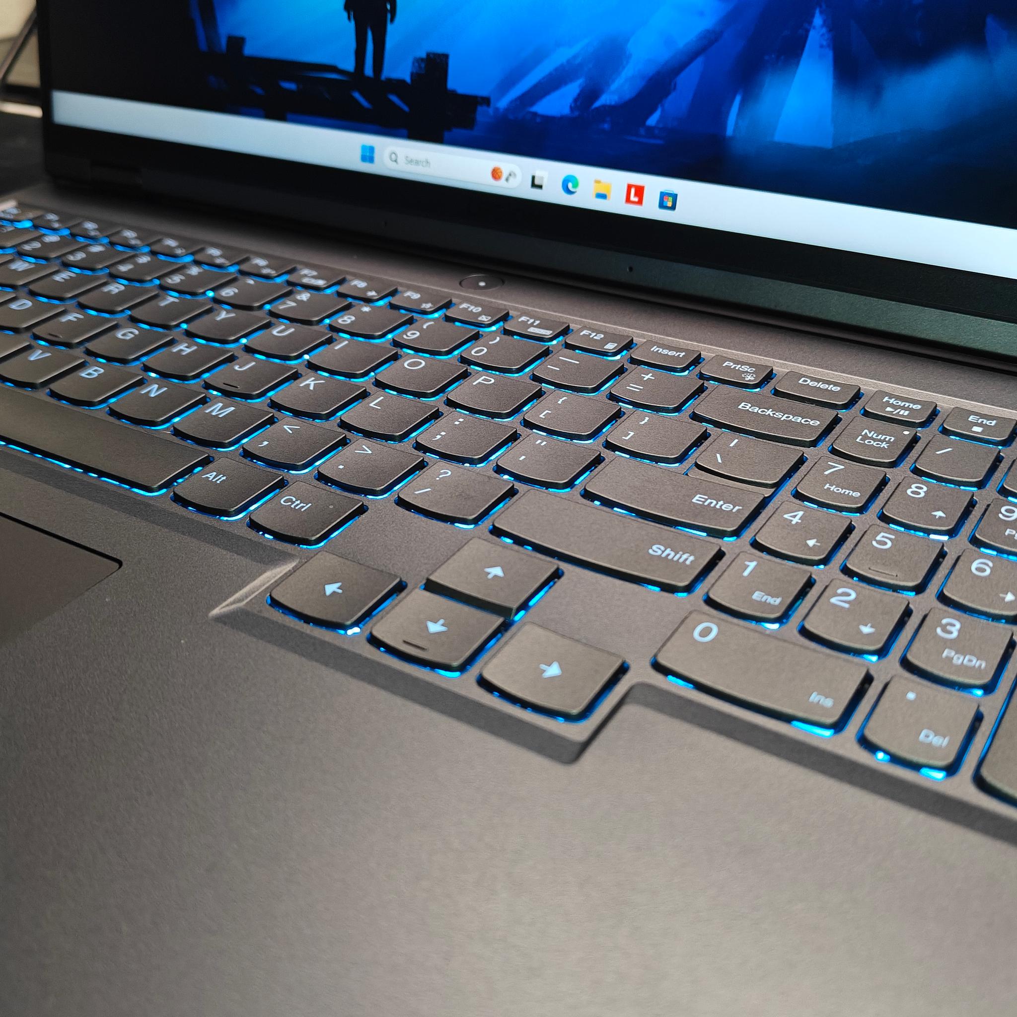 *New Battery* Lenovo Legion 5 Pro i7-12700H • RTX 3050 Ti • 16GB RAM • 512GB SSD • 165Hz