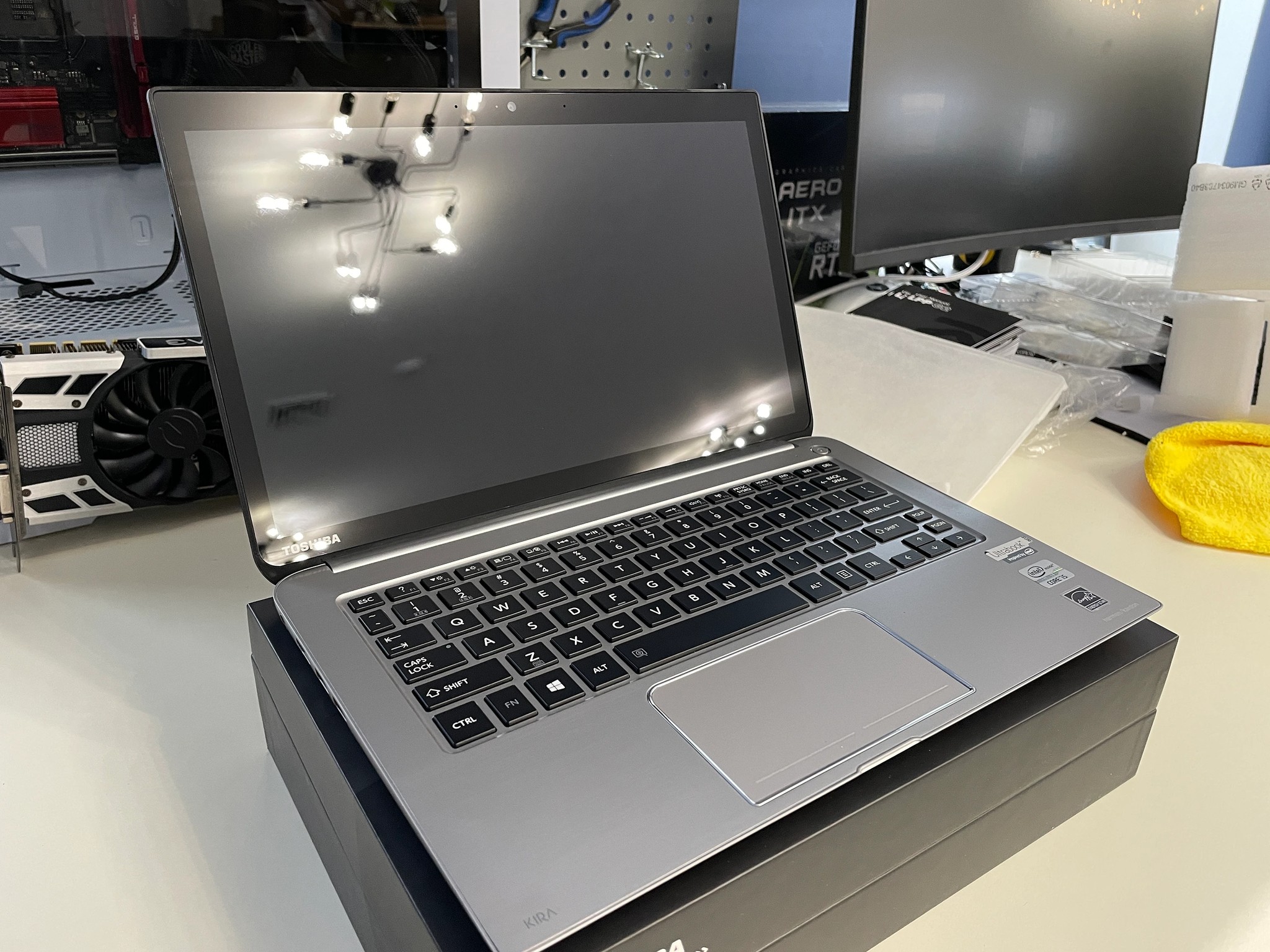 Toshiba KIRAbook