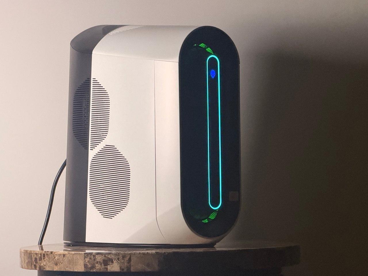 FREE SHIPPING👽🛸Alienware Gaming PC | RTX 2080 Super | i7-10700F | 512 GB NVME SSD | 16 GB RAM