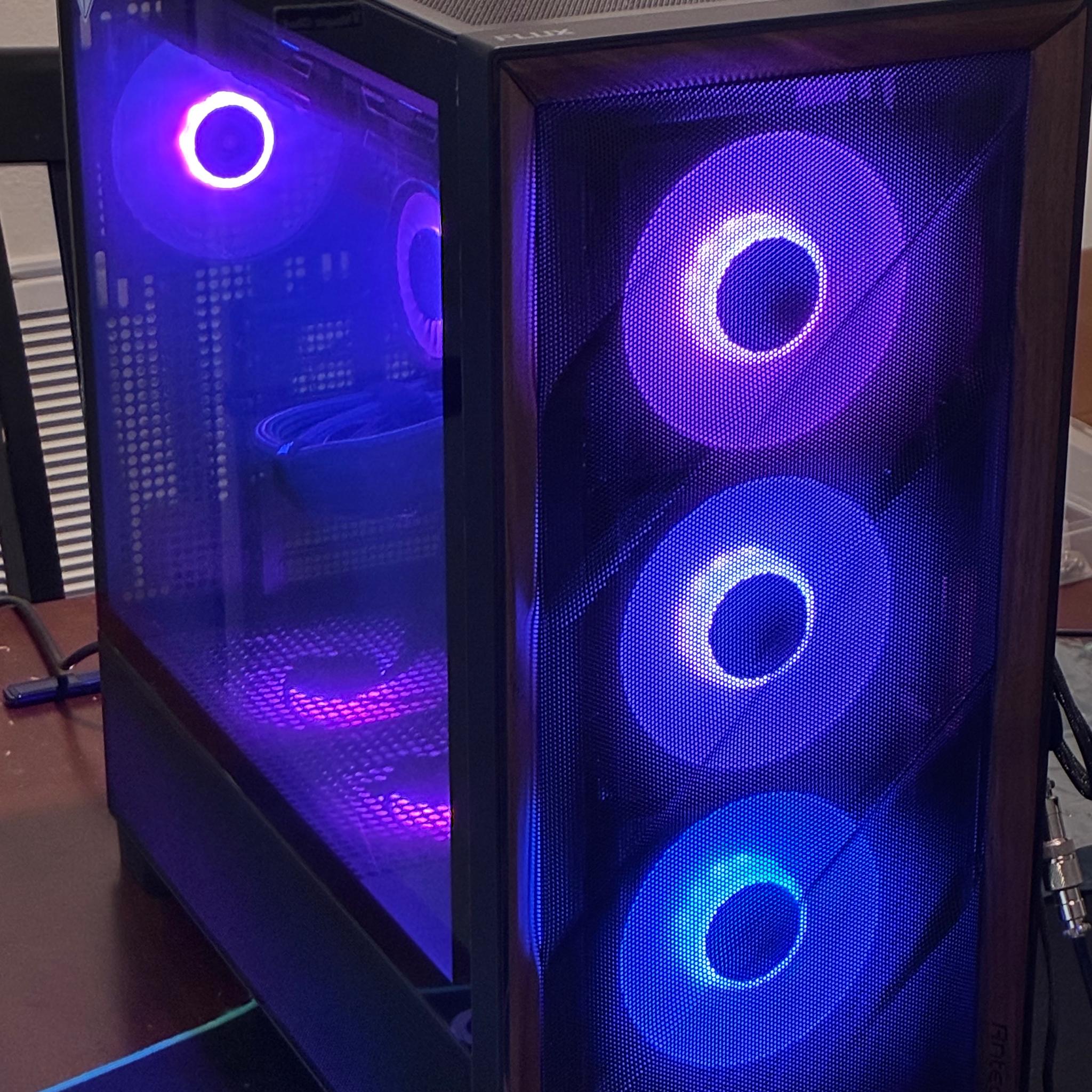 Ryzen 7 9700X AM5 PC | B650E Taichi Lite | 32GB DDR5 | 2TB 980 Pro | No GPU
