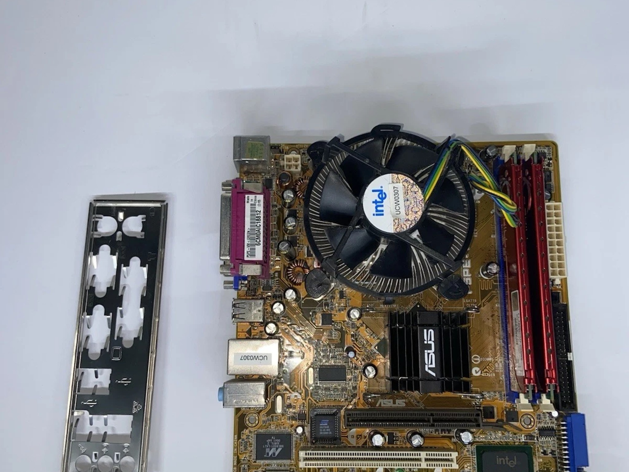 ASUS P5PE-VM MicroATX LGA775 TESTED Motherboard w/ I/O Shield Celeron D 2GB RAM