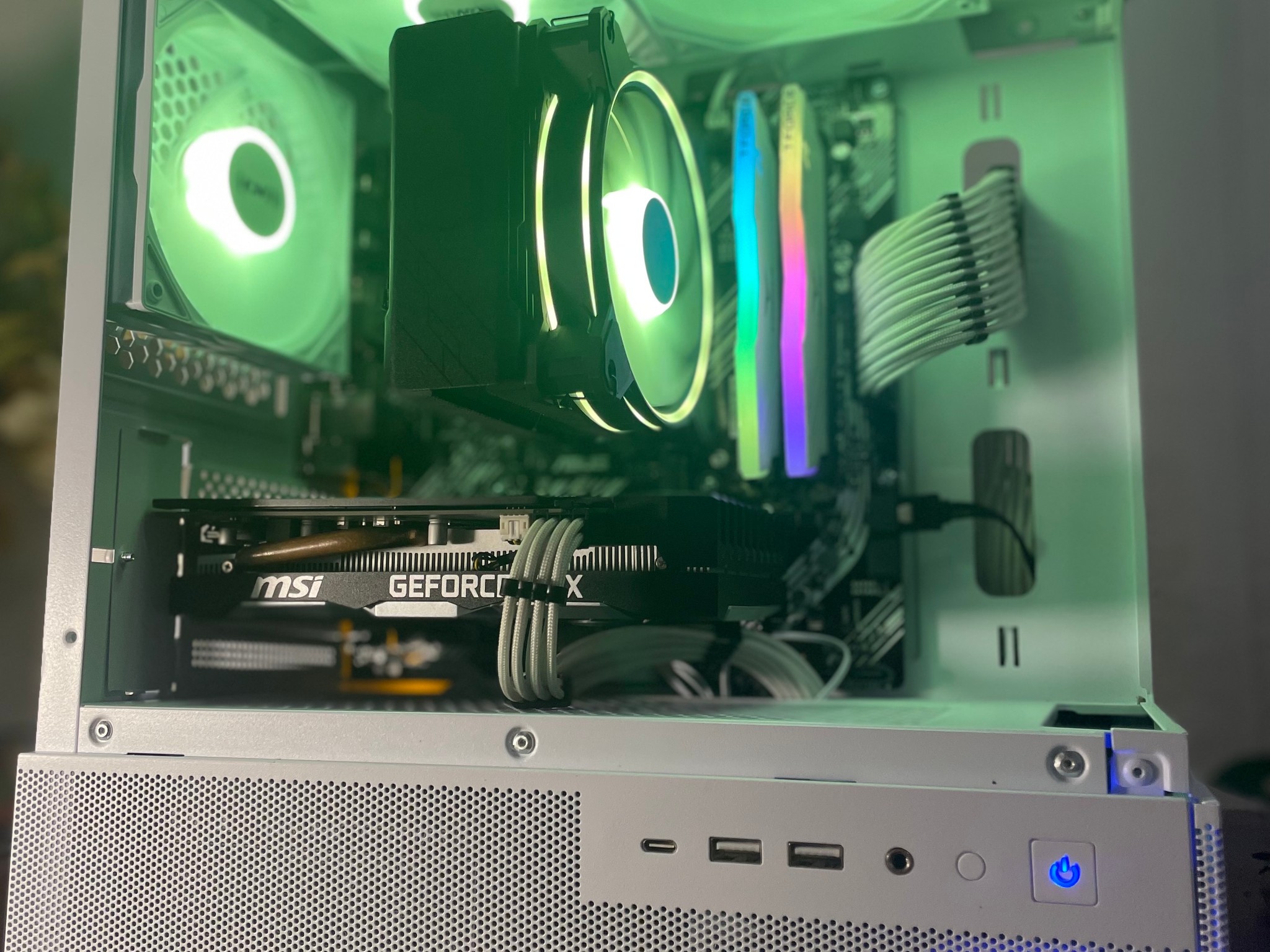 Gaming PC | GEFORCE 1660 | RYZEN 3 | 16GB RAM | WINDOWS 11 | WiFi and Bluetooth