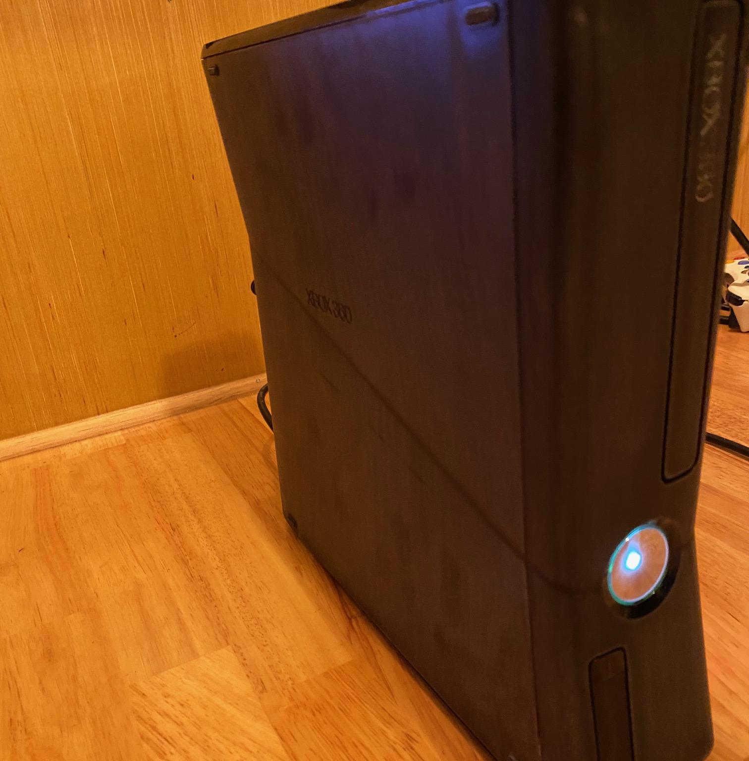 RGH 3 Xbox 360 slim | CASE MOD | 500 GB | Custom LEDs