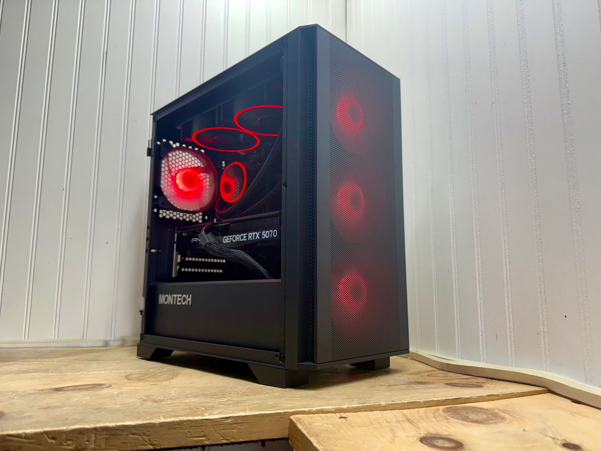 🔥 SMOKE RTX 5070 | Ryzen 5 7600X | 32GB DDR5 | 1.5TB Dual Drive | Windows 11 ✅