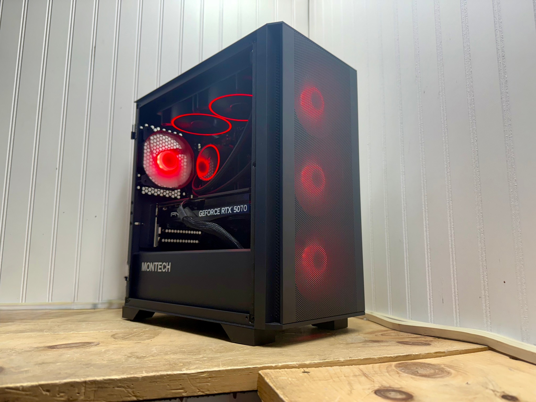 🔥 SMOKE RTX 5070 | Ryzen 5 7600X | 32GB DDR5 | 1.5TB Dual Drive | Windows 11 ✅