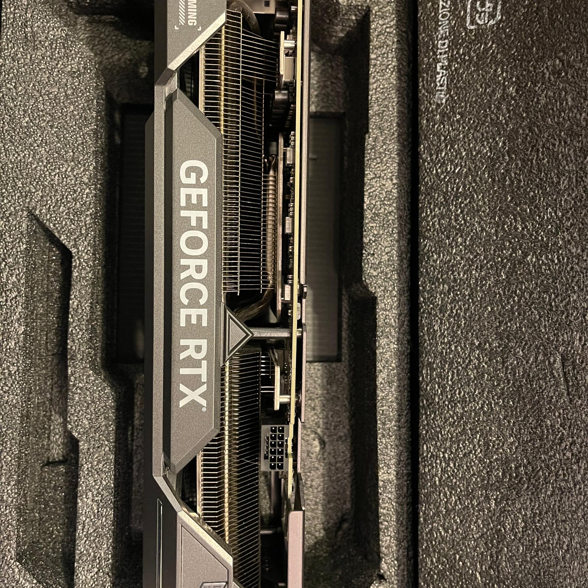 Asus TUF GAMING OC GeForce RTX 4070 Ti
