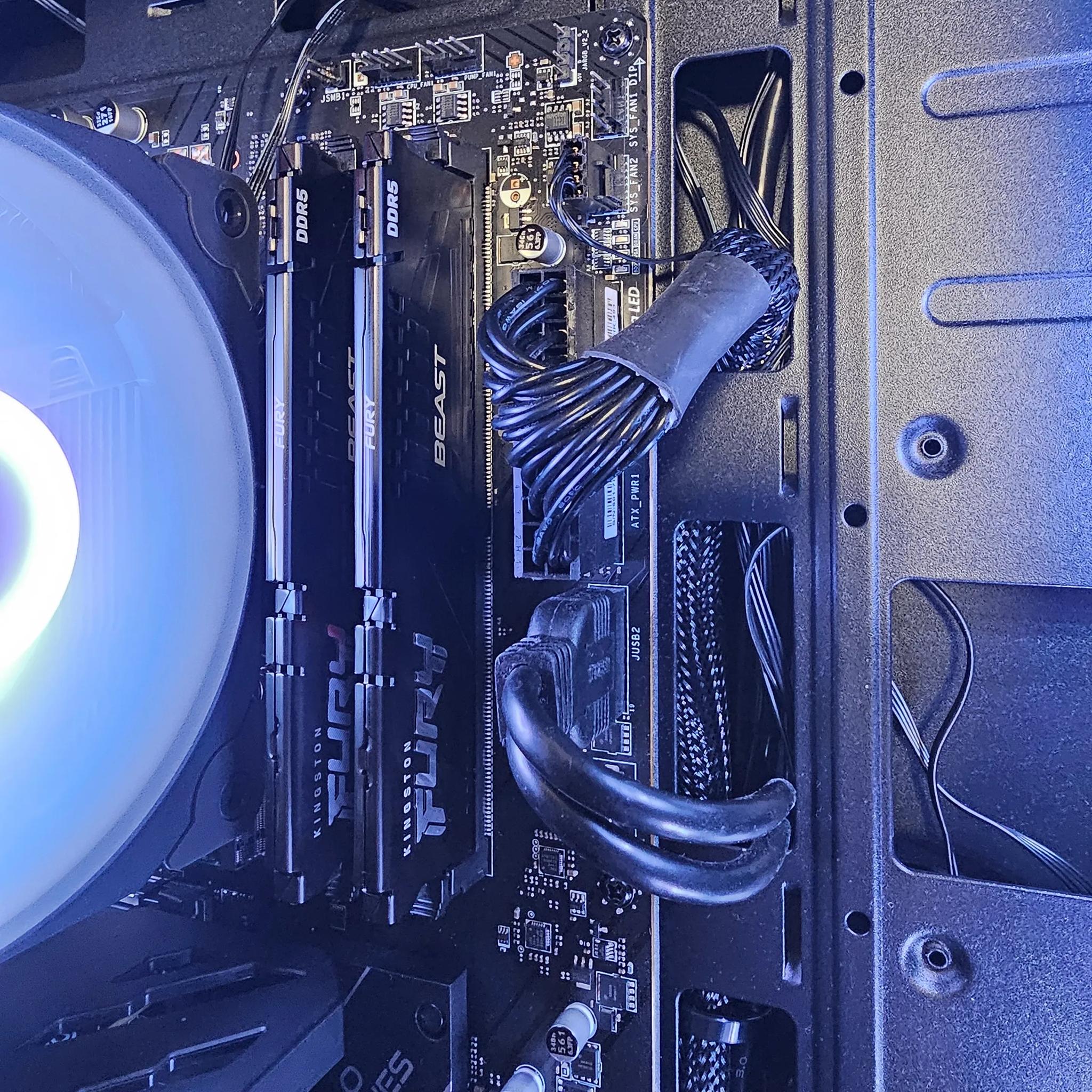 MID LEVEL HIGH PERFORMANCE GAMING PC