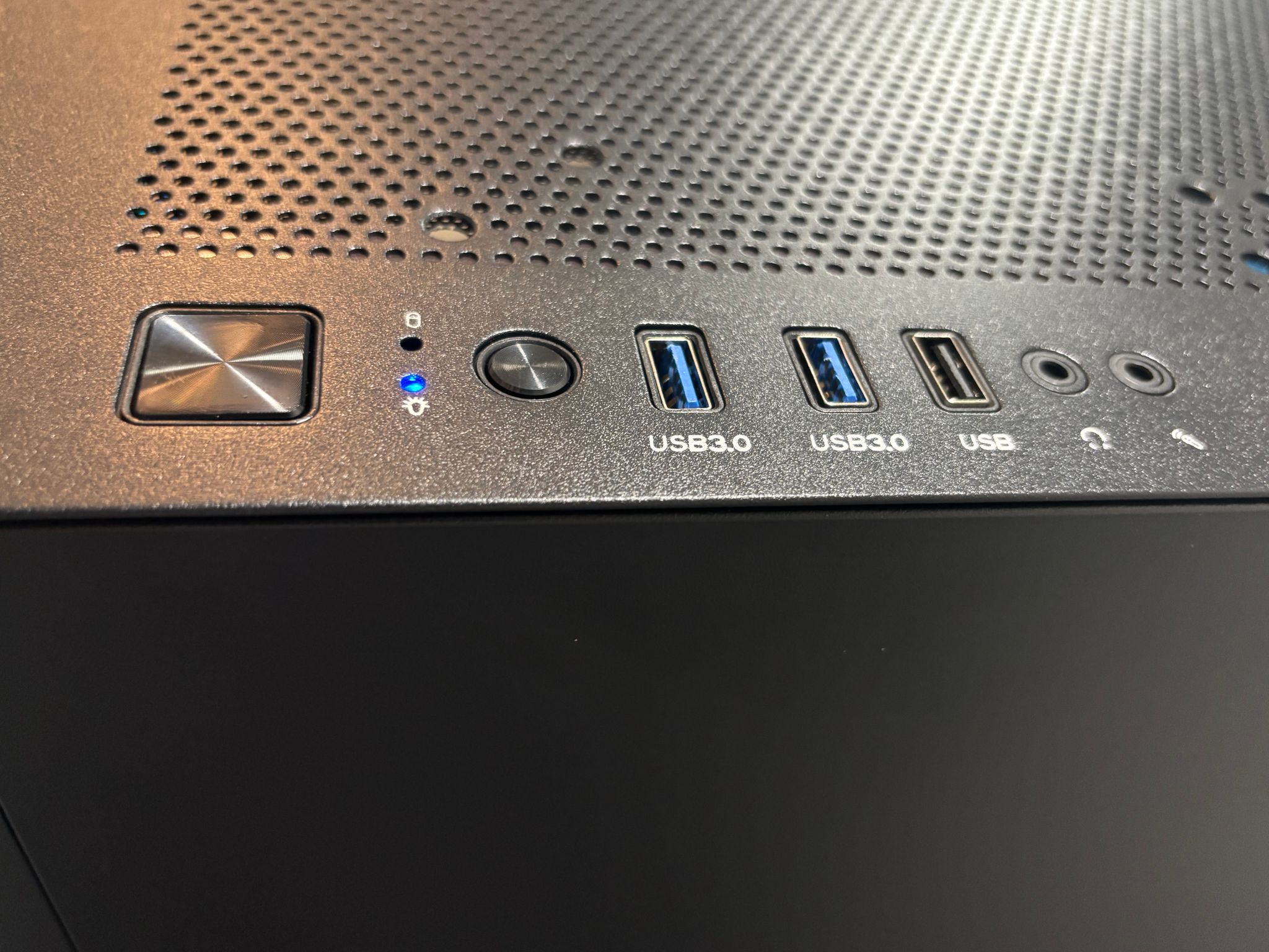 Ryzen 5 3600 | GTX 1080 | 16GB RAM | 500GB SSD | Ready to Play