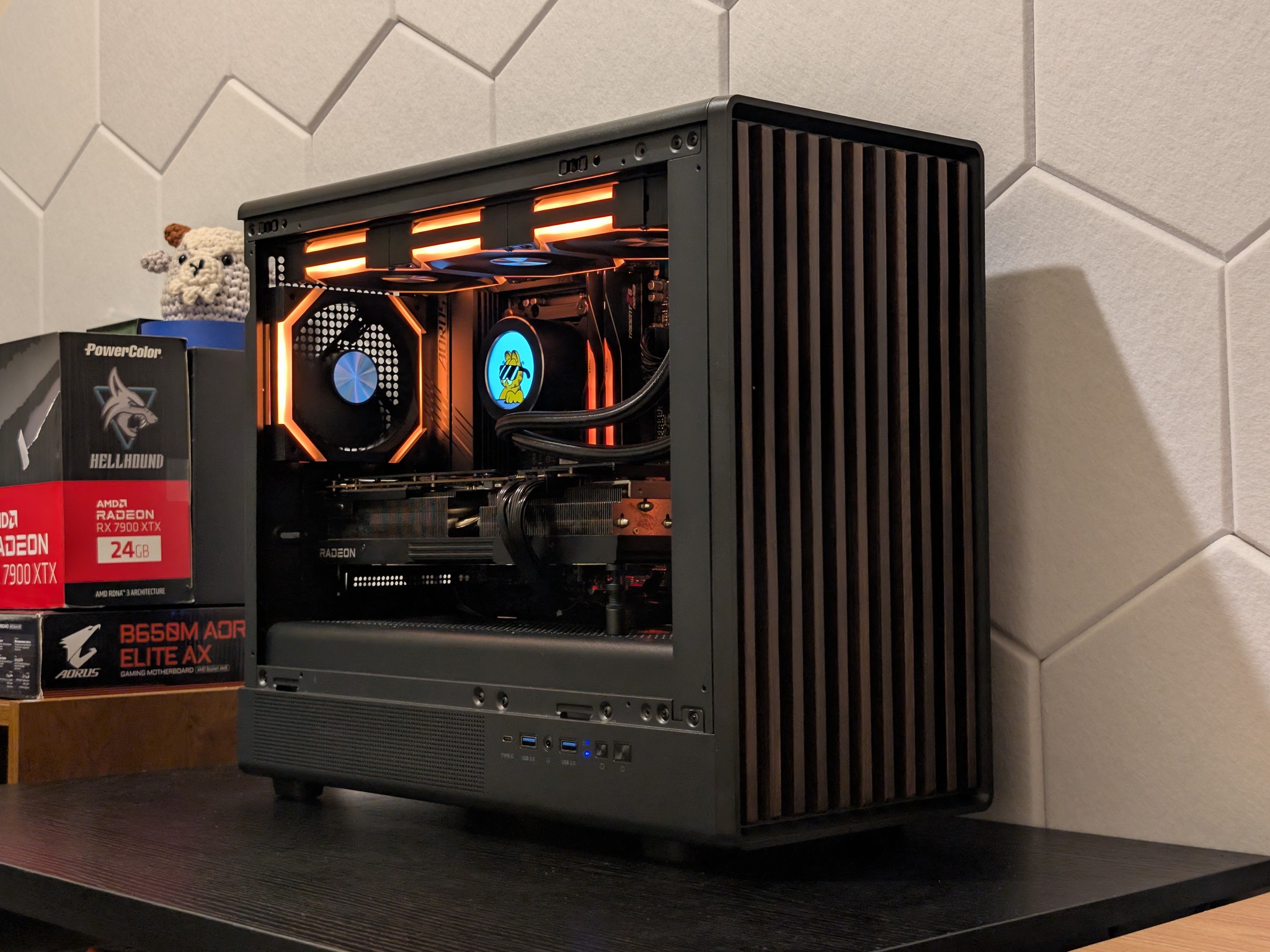 🐦‍⬛🪵4K Gaming Beast | RX 7900XTX | Ryzen 7 7800X3D | 2TB SSD | 32GB RAM | WiFi 6 & BT🪵🐦‍⬛
