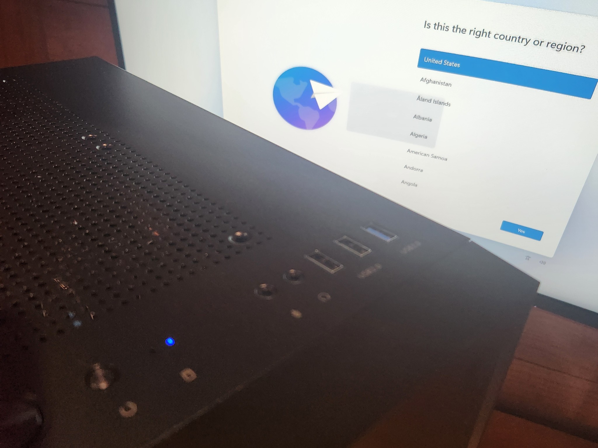 BUDGET GAMING PC Windows 11, RX 580 8GB, i5 9500, 16GB RAM, 256GB M.2