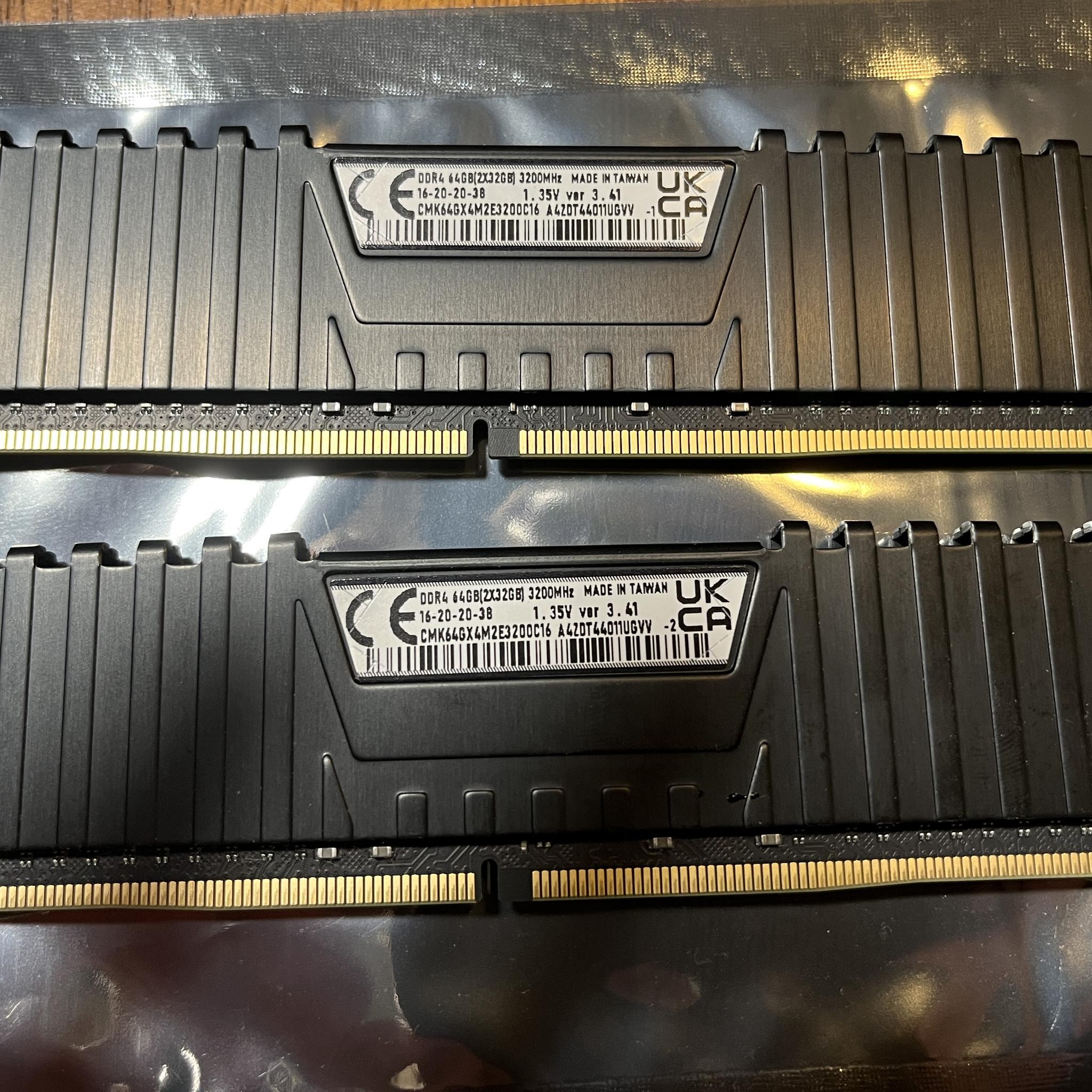Corsair Vengeance LPX 64GB (2x32GB) DDR4 3200MHz DIMM RAM CMK64GX4M2E3200C16