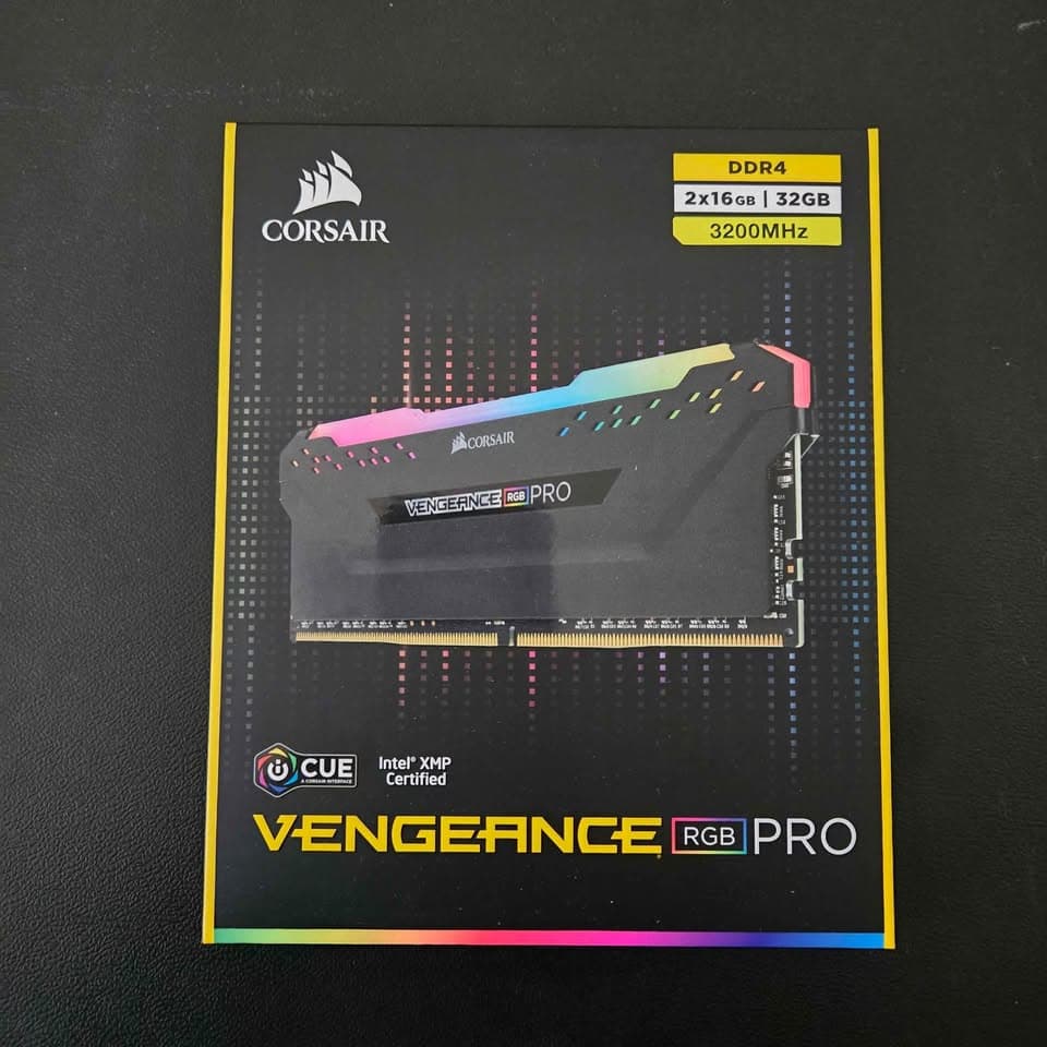BNIB - VENGEANCE RGB PRO 32GB (2 x 16GB) DDR4 DRAM 3200MHz C16 Memory Kit