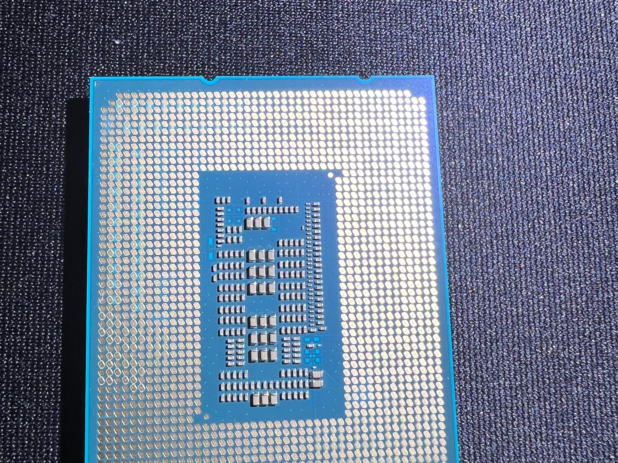 Intel Core i5-12600K