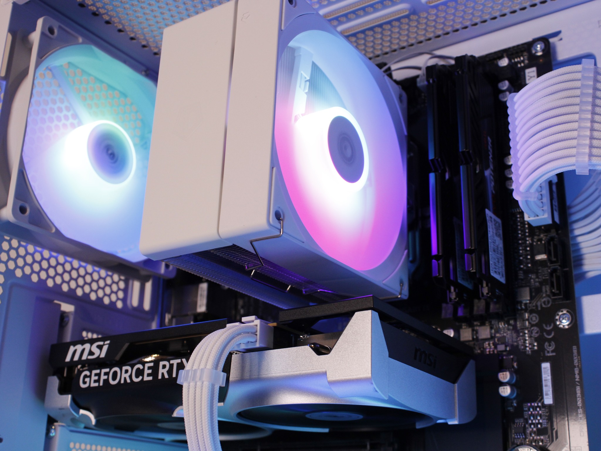 🤍Gaming PC [RTX 5060][Ryzen 7][32GB Ram][2TB M.2]