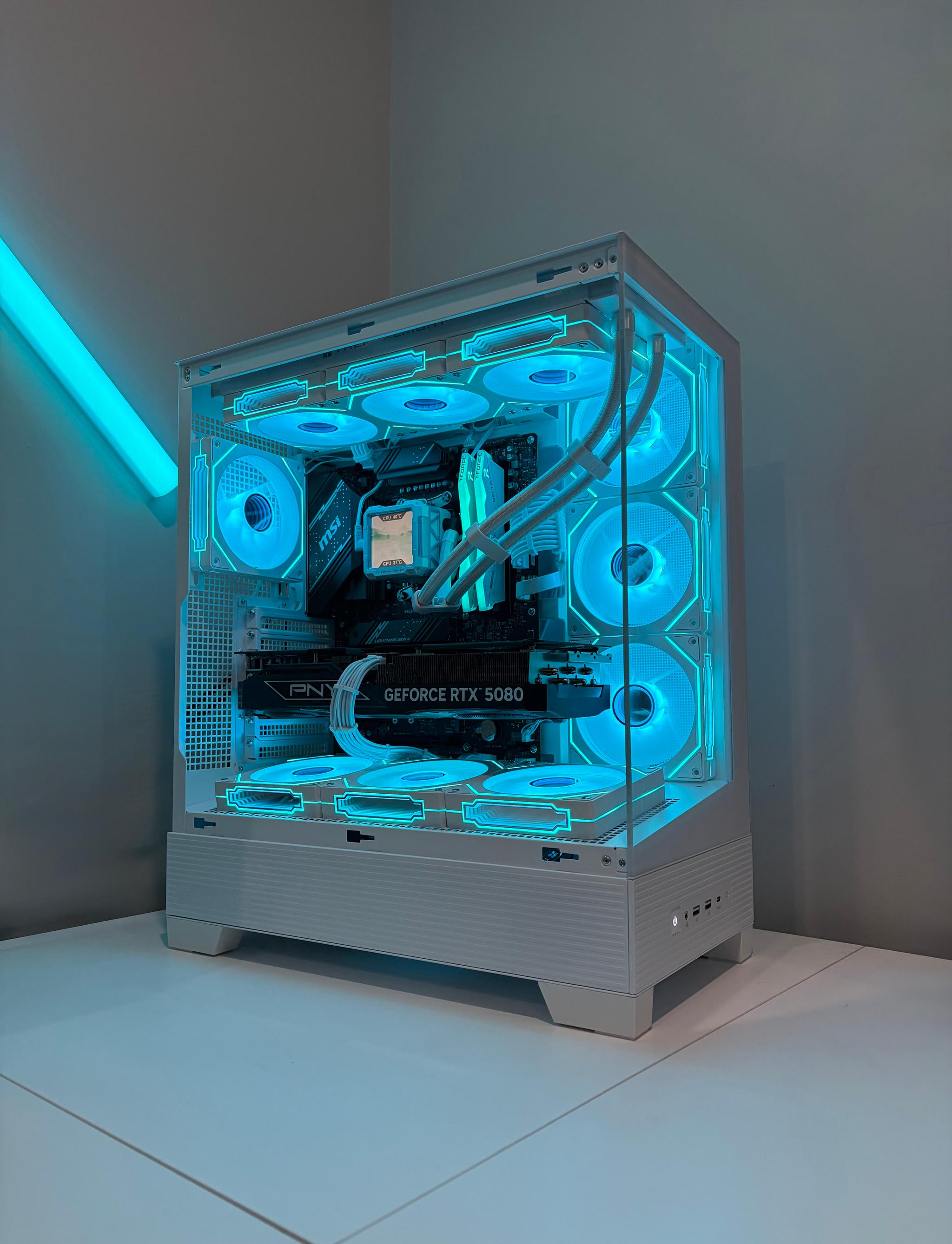 RTX 5080 | Ryzen 7 9800X3D | 32GB DDR5 RAM | 2TB SSD | Gaming PC