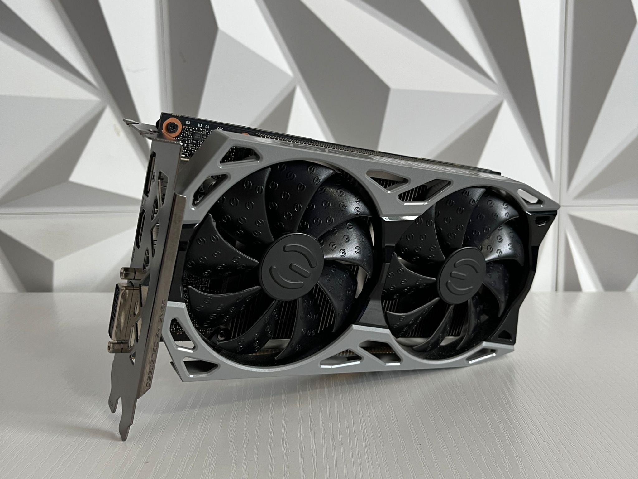 EVGA RTX 2060 Ko Ultra Gaming 6GB