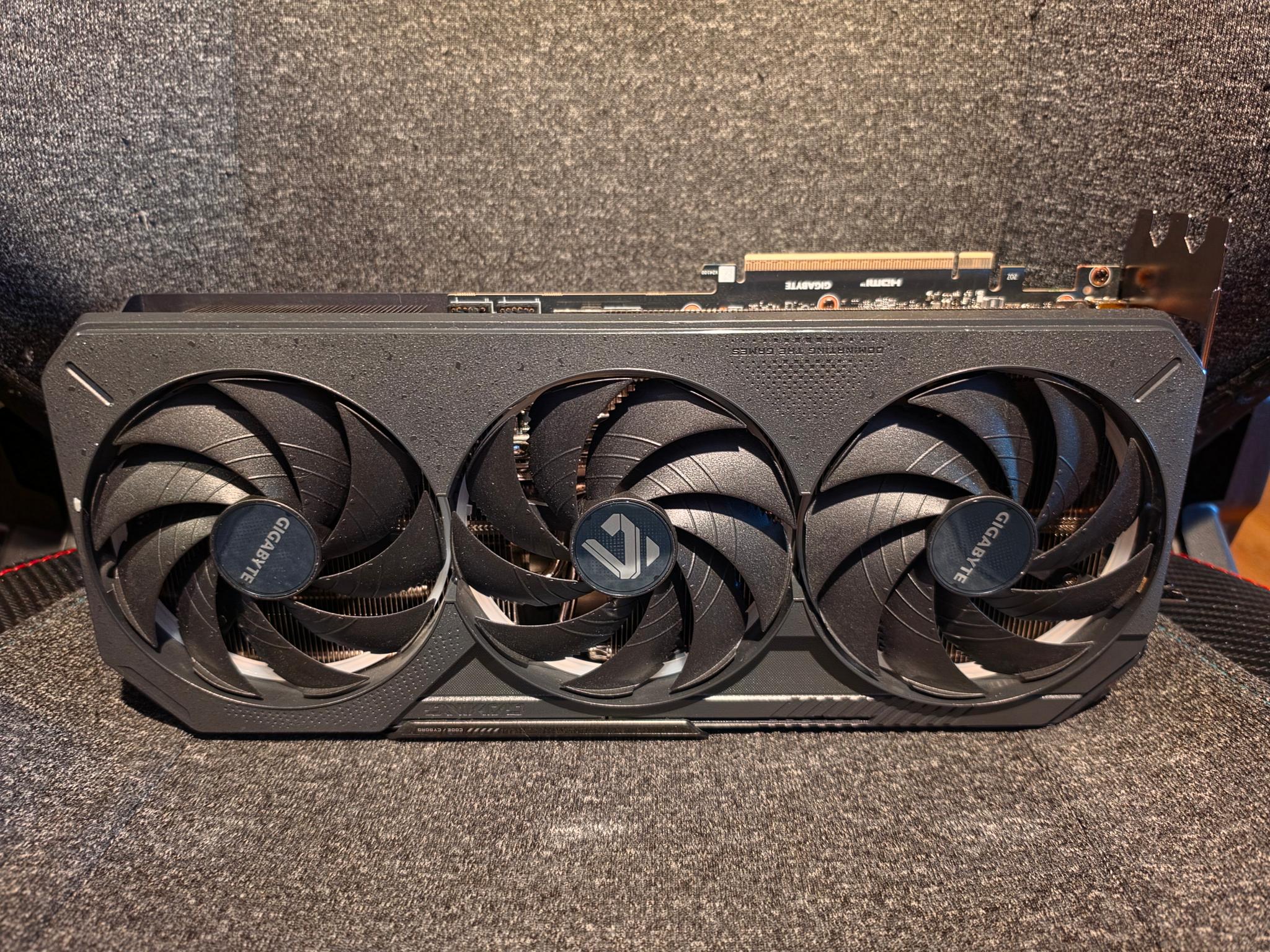 NVIDIA GeForce RTX 5090 - Image 5
