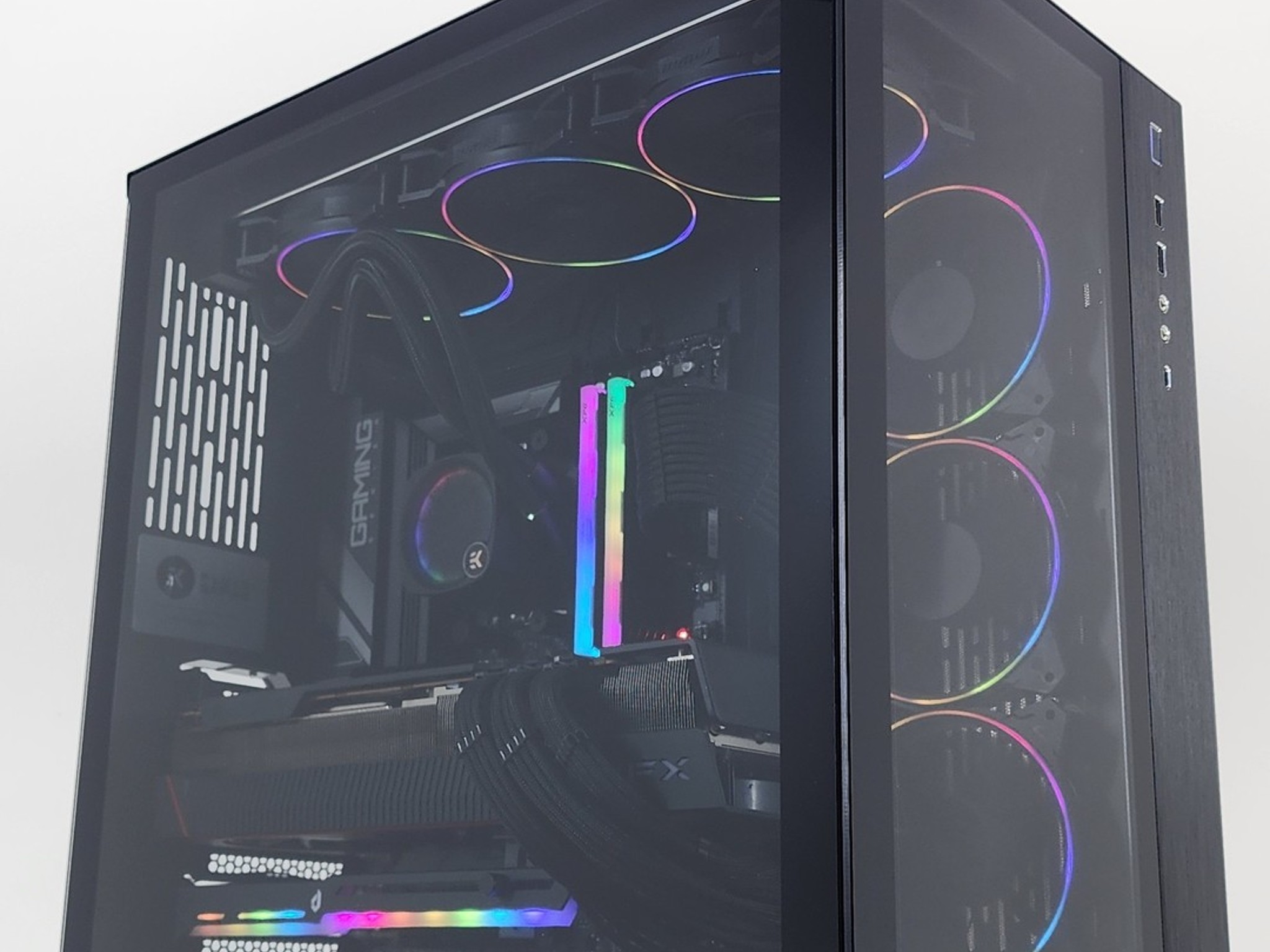 Gaming PC Ryzen 7 9800X3D 32GB RAM 2TB SSD RX 7900 XTX 24GB Win 11 Computer