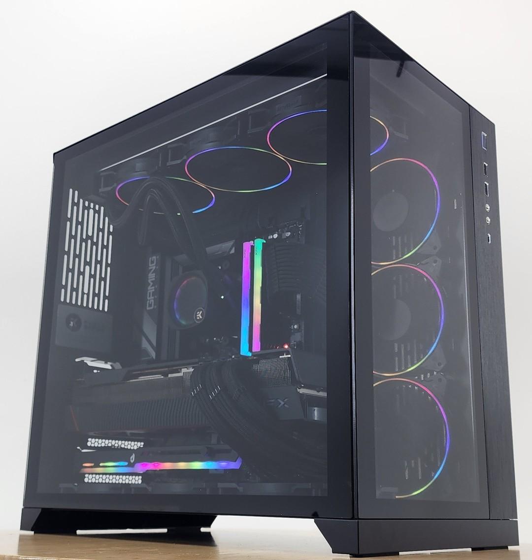 Gaming PC Ryzen 7 9800X3D 32GB RAM 2TB SSD RX 7900 XTX 24GB Win 11 Computer