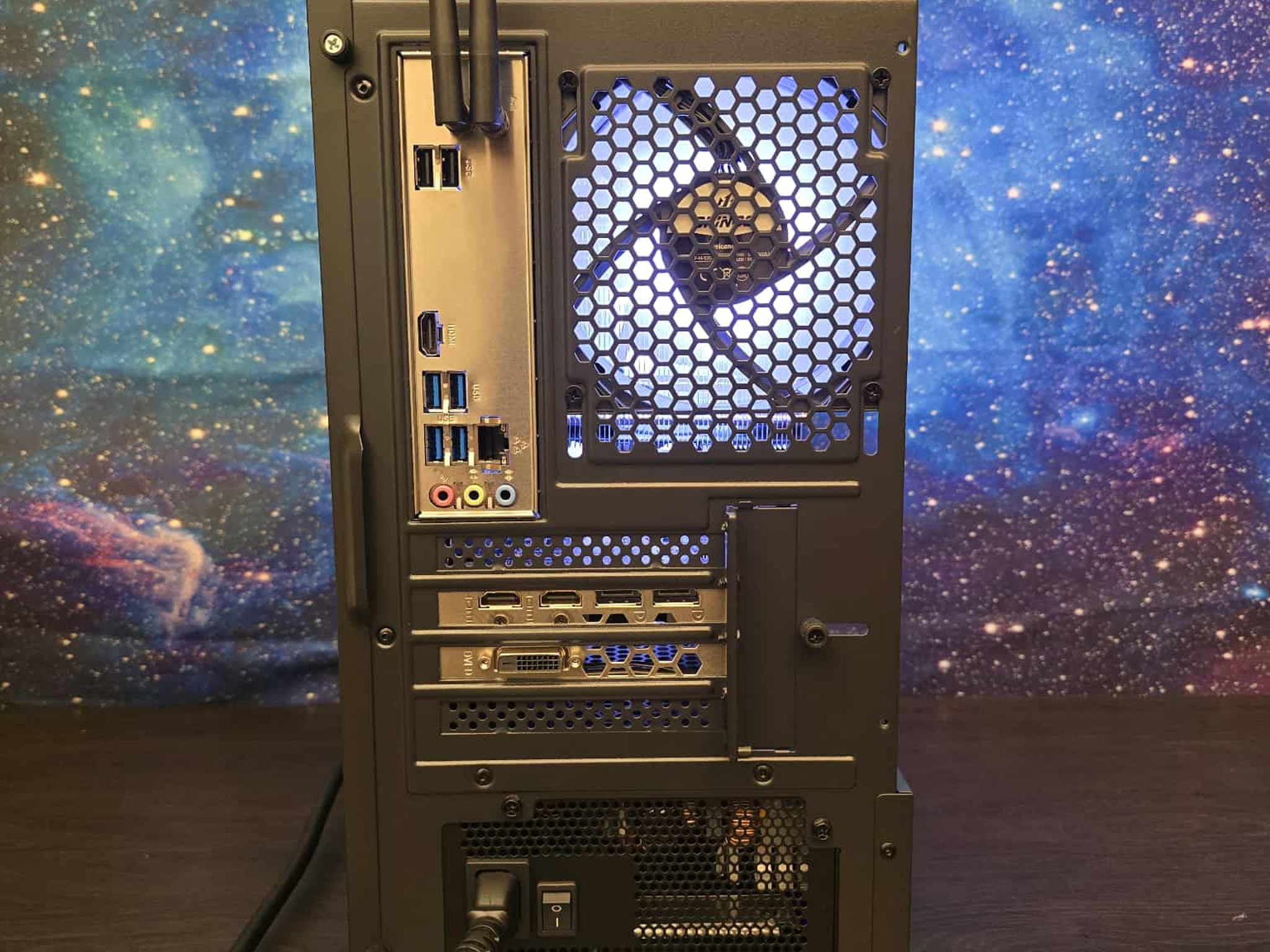 1080P ENTRY LEVEL PC | RADEON RX580 8GB | Ryzen 5 5500 | B450M | 16GB DDR4 | 1.5TB STORAGE