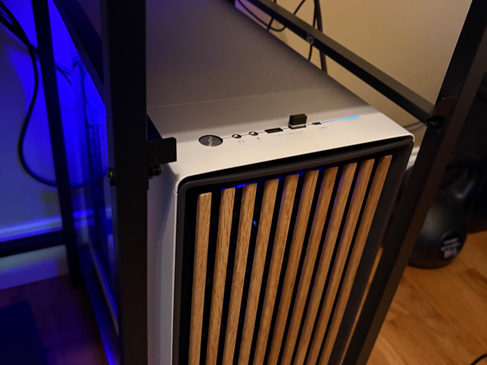 7800x3D gaming pc with 9070 non xt