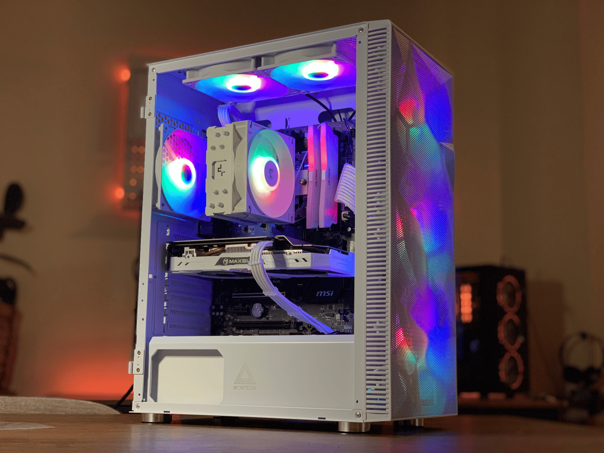 Mid Range White Gaming PC (i5 6600k + GTX 1660 Super)