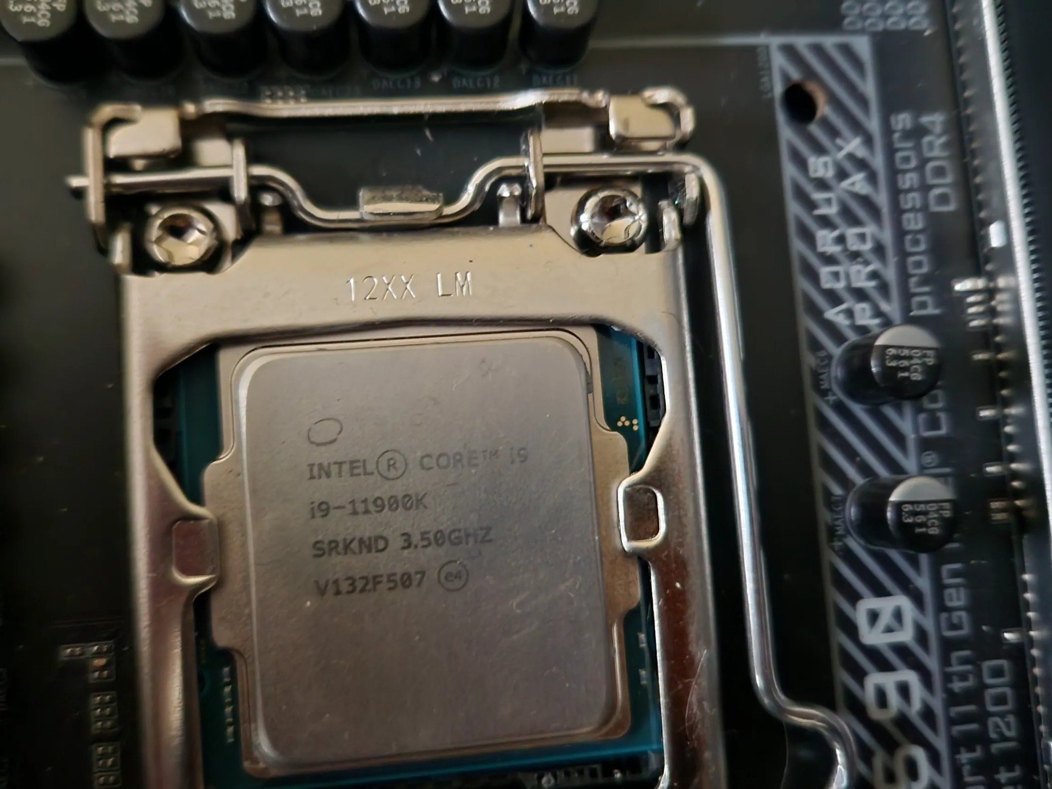 BUNDLE DEAL READ DESCRIPTION I9-11900K GIGABYTE AORUS Z590 PRO AX 32GB DDR4 3200MHZ