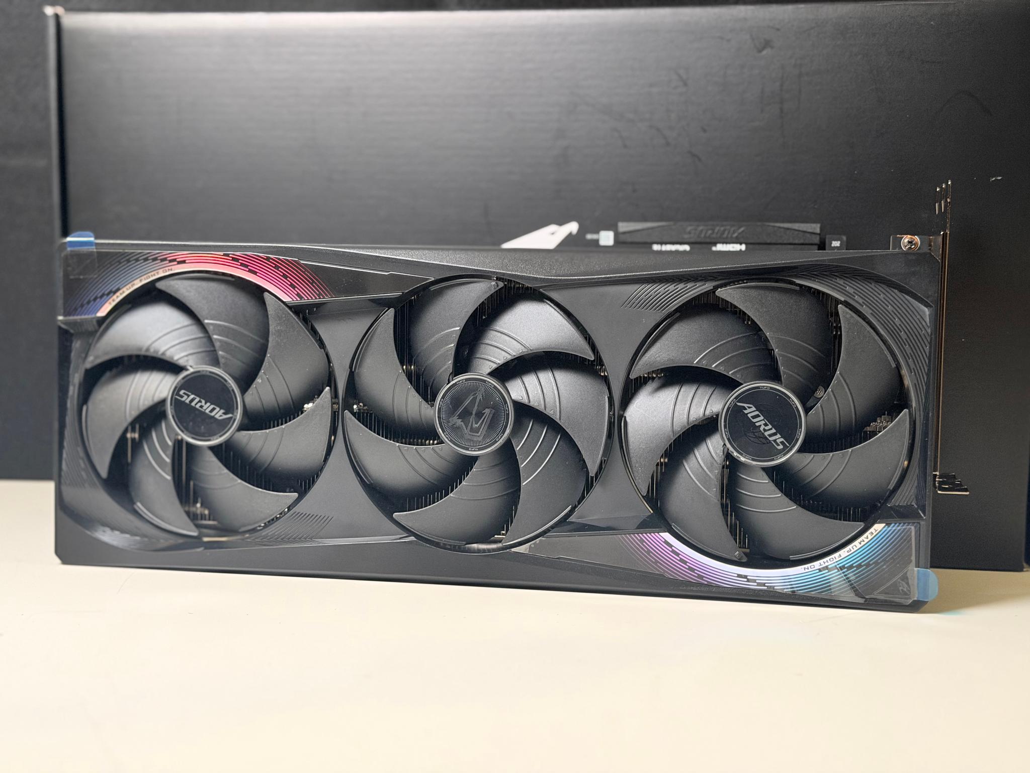 GIGABYTE AORUS GeForce RTX 5090 MASTER 32G