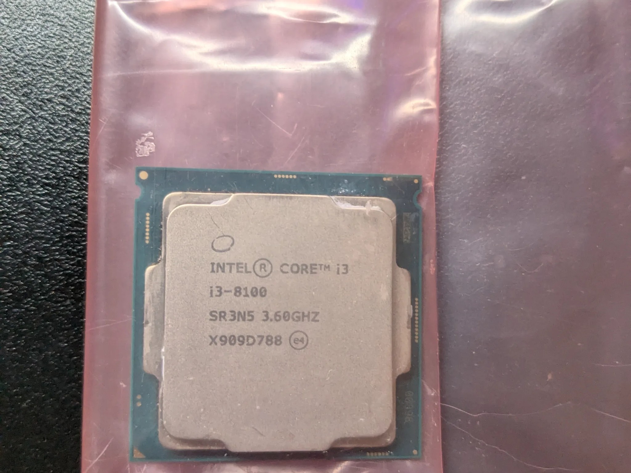 Intel i3-8100 Quad Core (4c4t) 3.6GHz LGA 1151v2