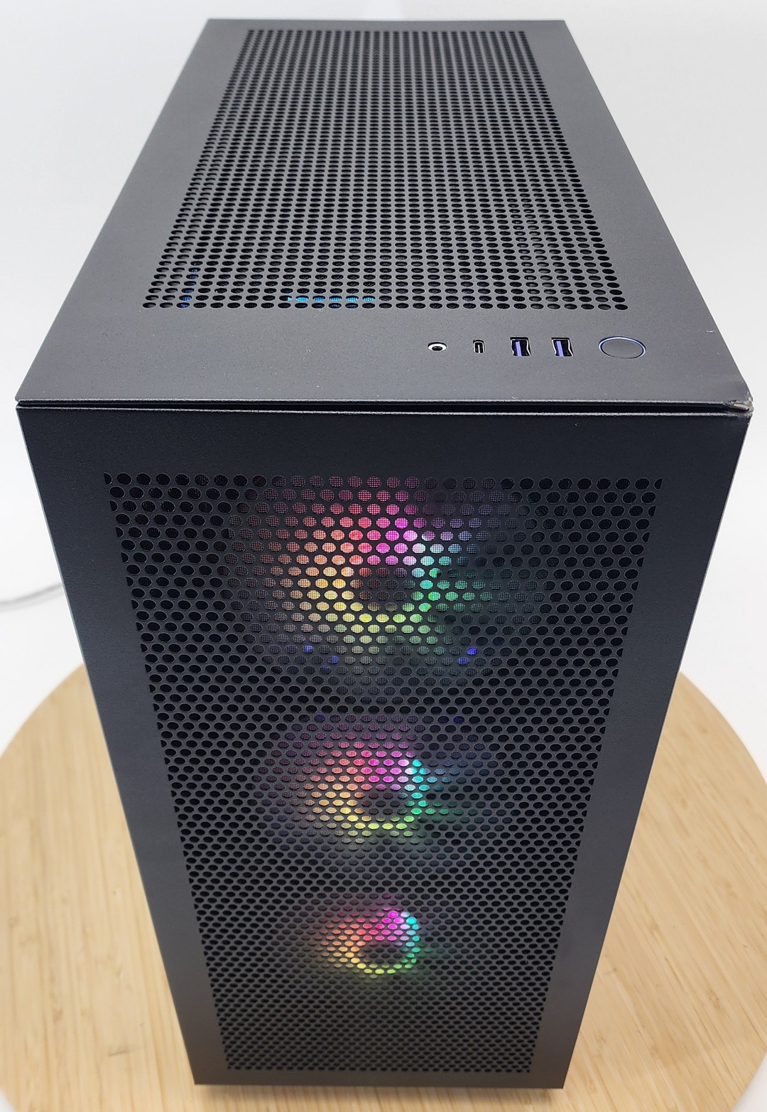 Gaming PC Ryzen 7 5700X3D 32GB RAM 2TB SSD RX 6900 XT 16GB Windows