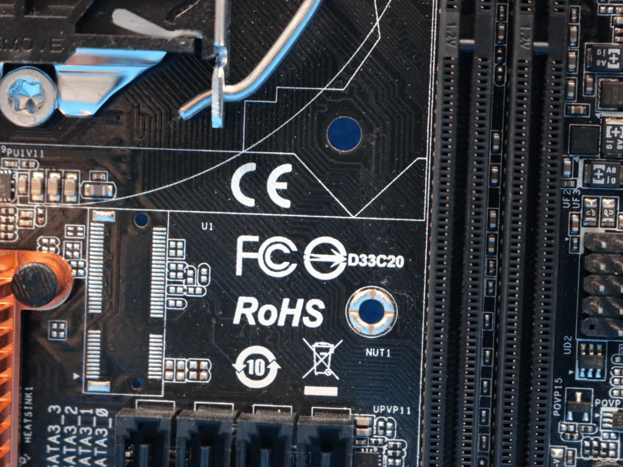 *NEWEST BIOS* ASRock H110M-ITX Intel LGA1151/Socket H4 DDR4 mini-ITX Motherboard & I/O Shield