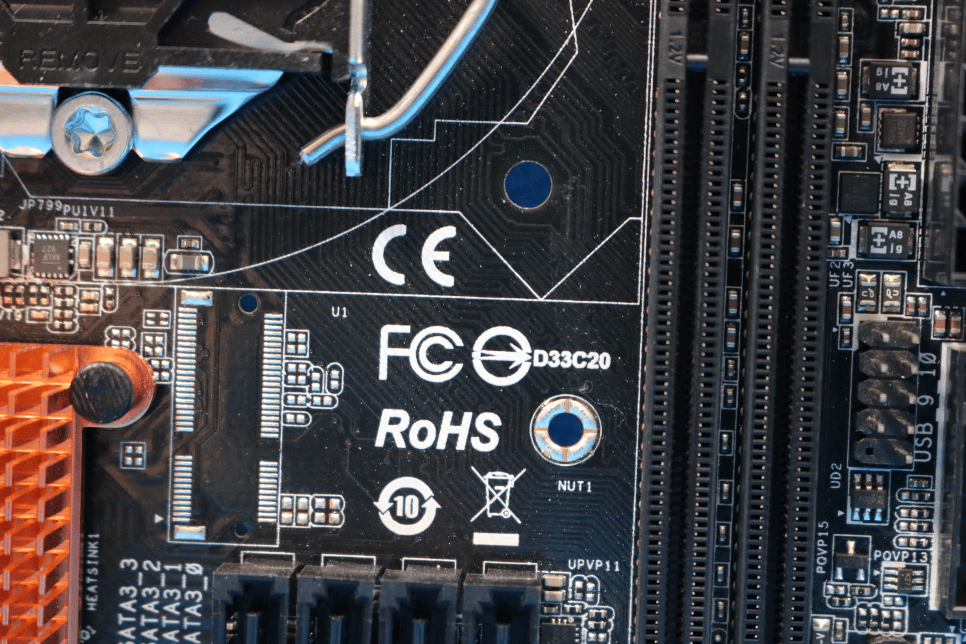*NEWEST BIOS* ASRock H110M-ITX Intel LGA1151/Socket H4 DDR4 mini-ITX Motherboard & I/O Shield