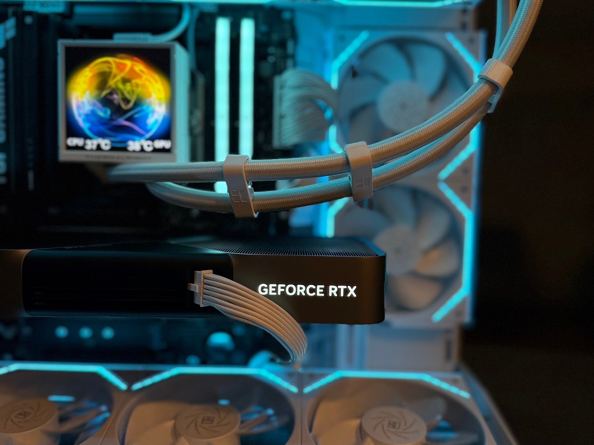 RTX 5080 | Ryzen 7 9850X3D | 32GB DDR5 | 2TB NVMe | 1000W - Gaming PC
