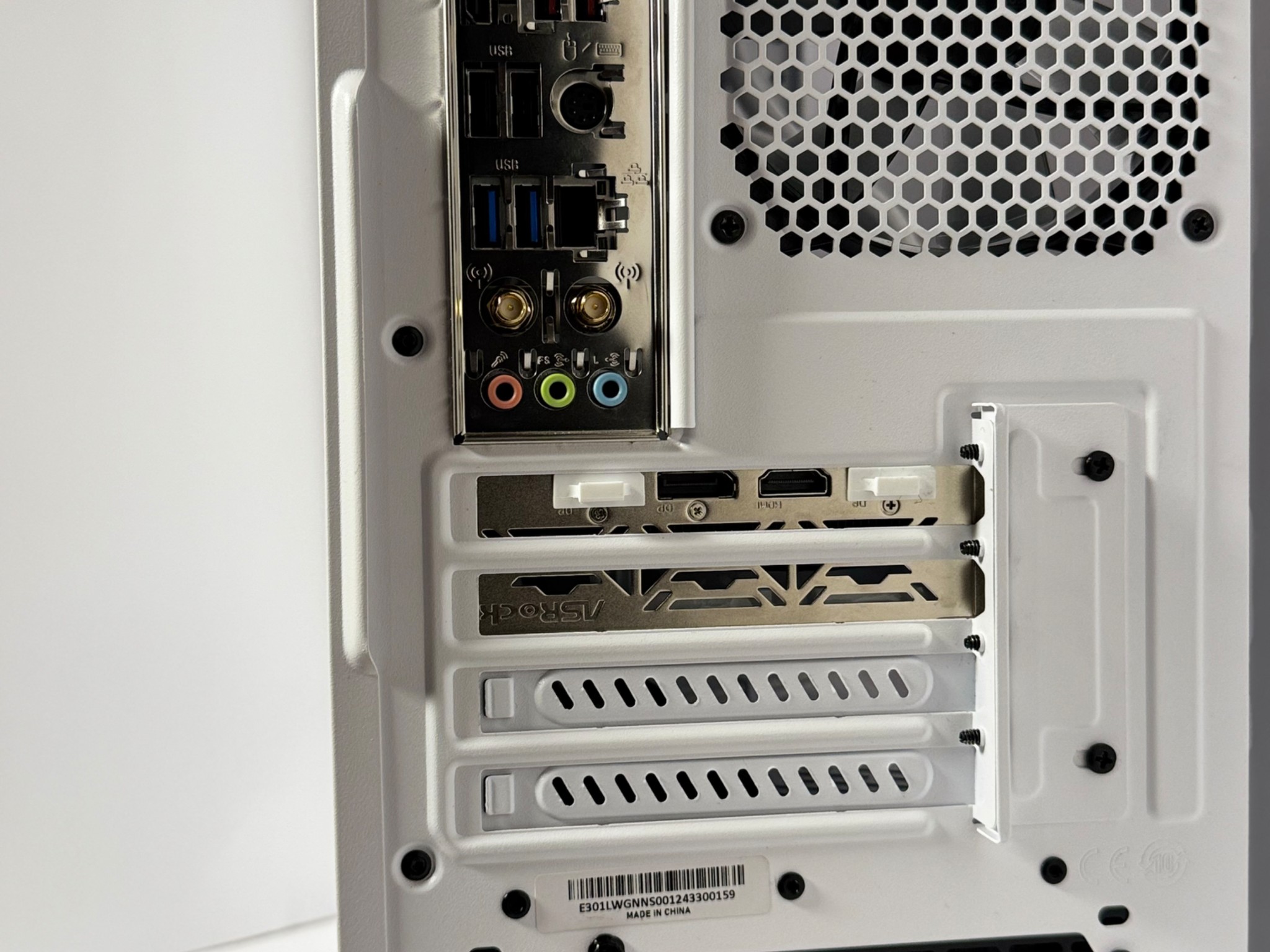 🥛OREO BEAST⚫ R5 5500 | RX 6600 | 1TB SSD | WIN 11 | BT/WIFI