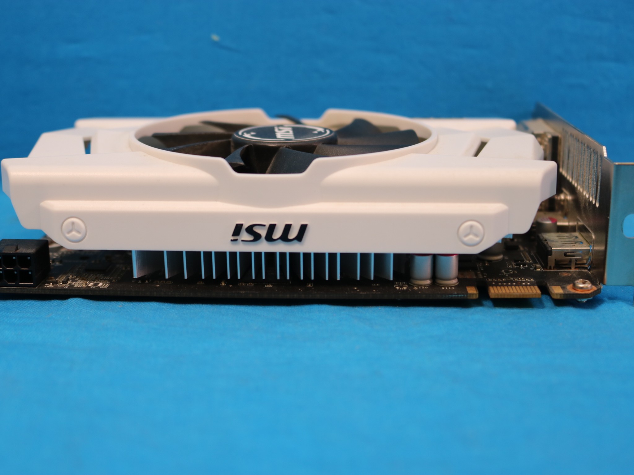 MSI GeForce GTX 950 2GB GDDR5 OC PCIe 3.0 x16 Desktop GPU - 4156801683