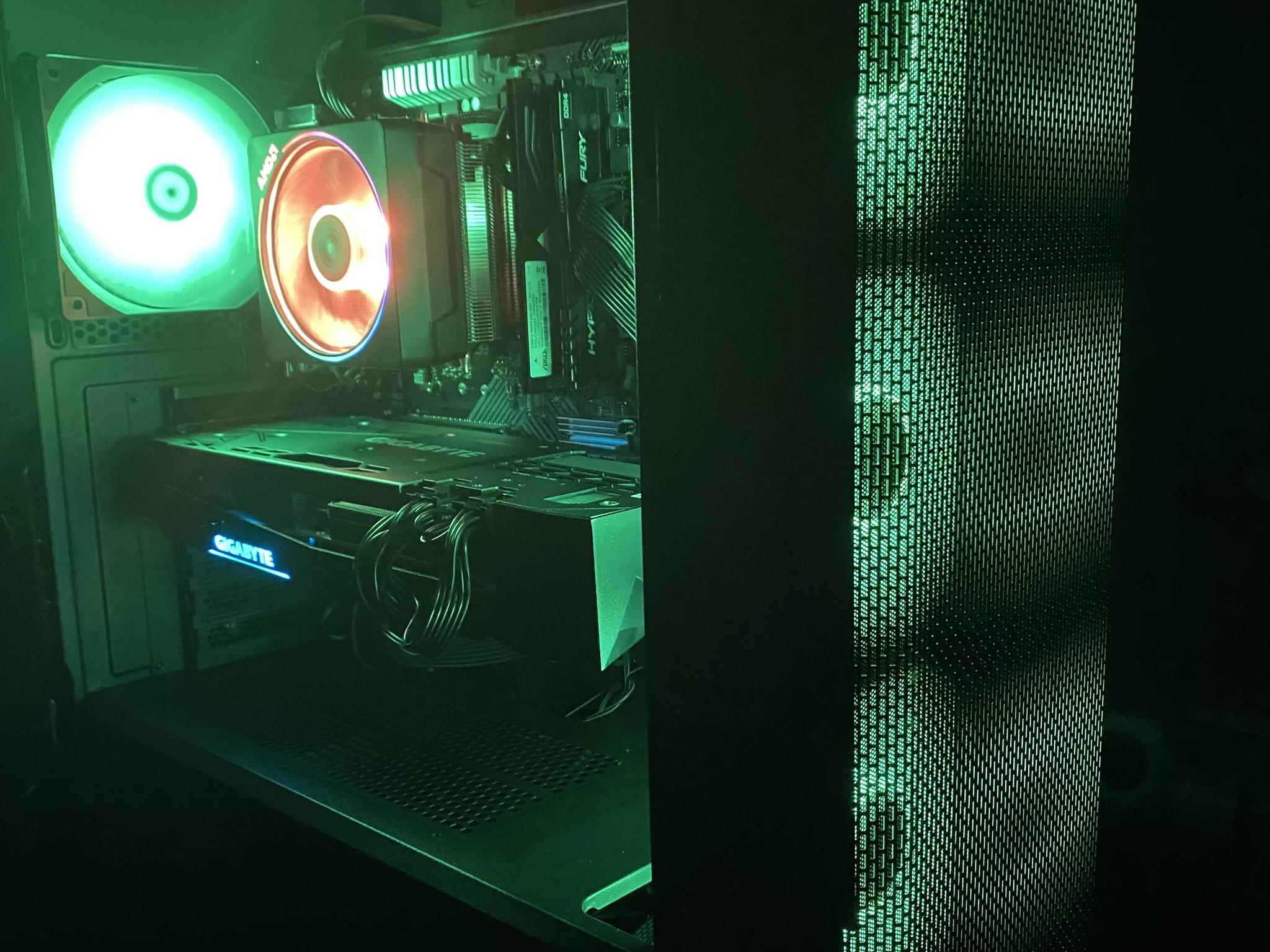 1440p Beast Gaming PC - RTX 3070ti / Ryzen 7 3800x / 24gb RAM