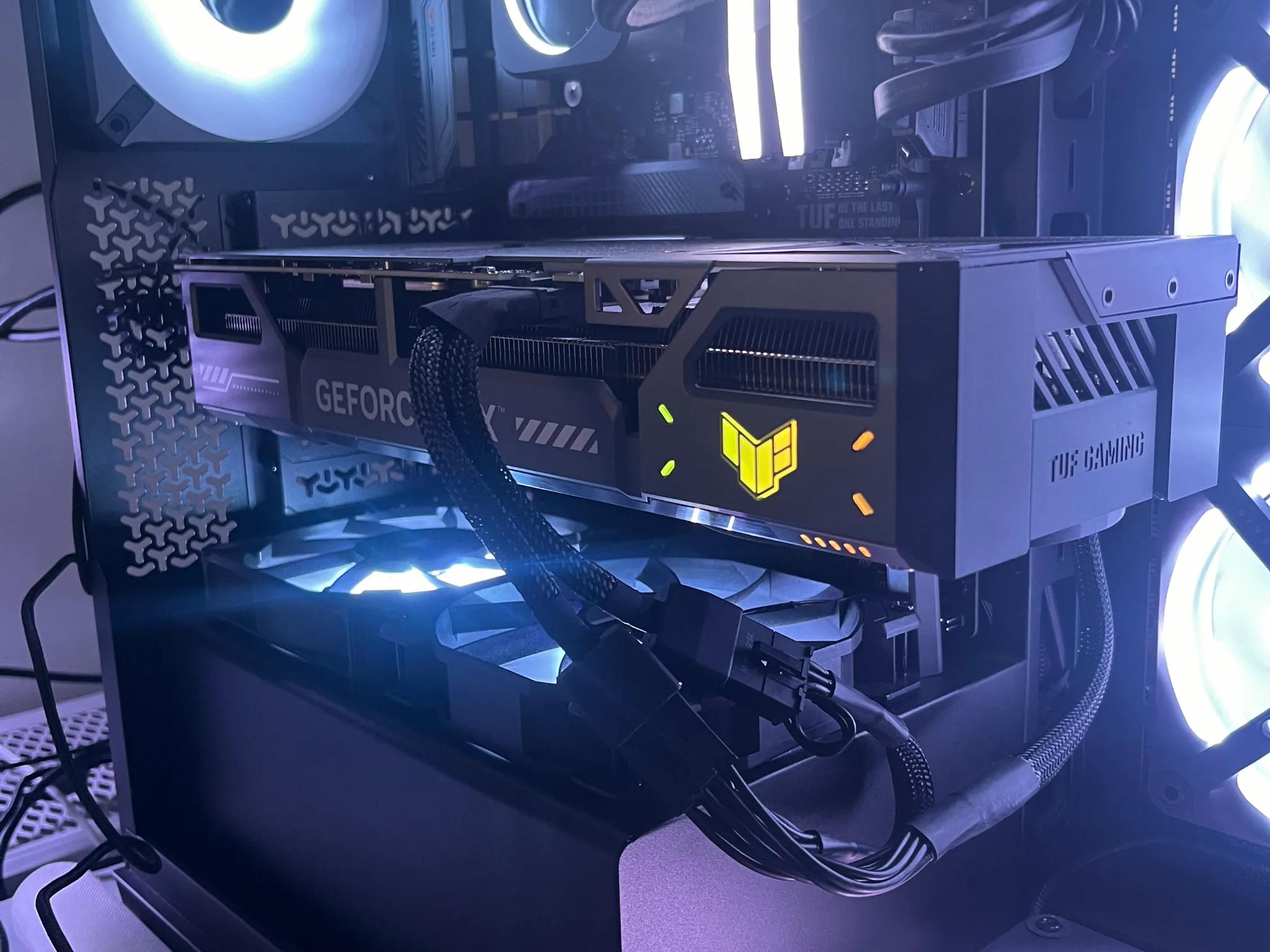 ASUS TUF Gaming GeForce RTX™ 5070 12GB GDDR7 OC Edition