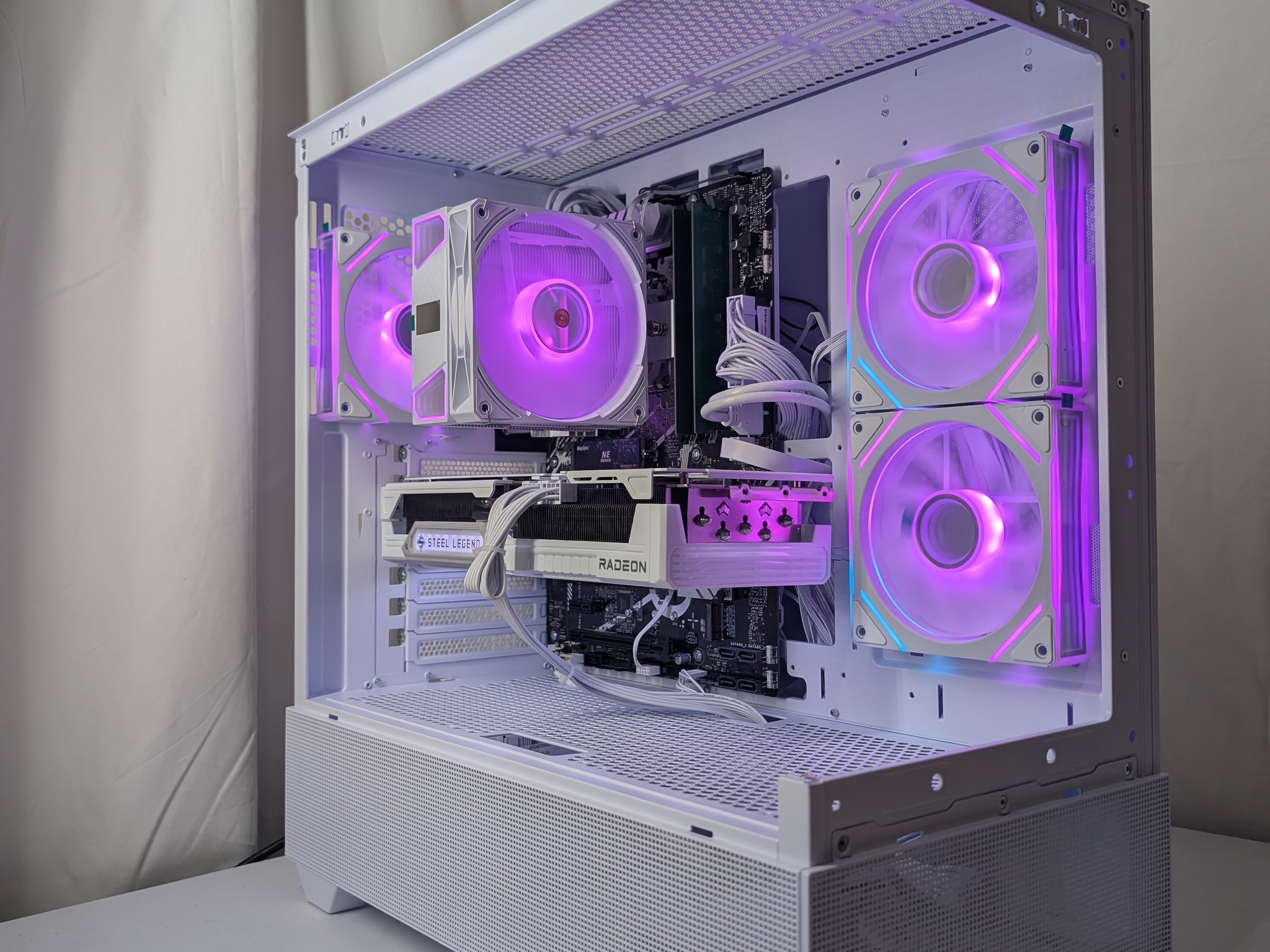 9070XT 16GB | I5 12600KF | 16GB DDR5 | 1TB NVME | 1000W PSU |ALL WHITE