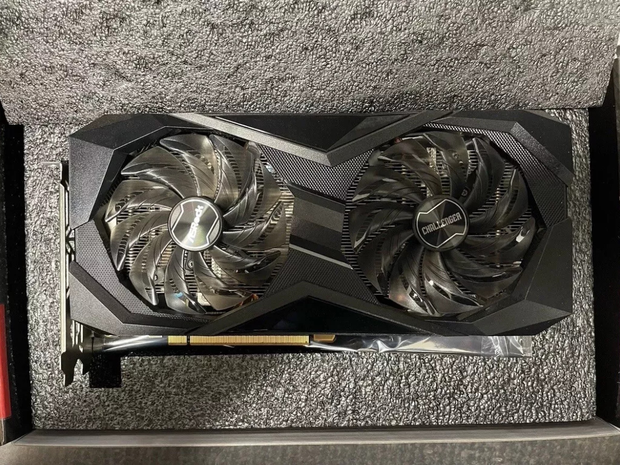 ASRock RX 6600 CLD Challenger D 8GB GDDR6 GPU ( New Thermal Paste, Cleaned)