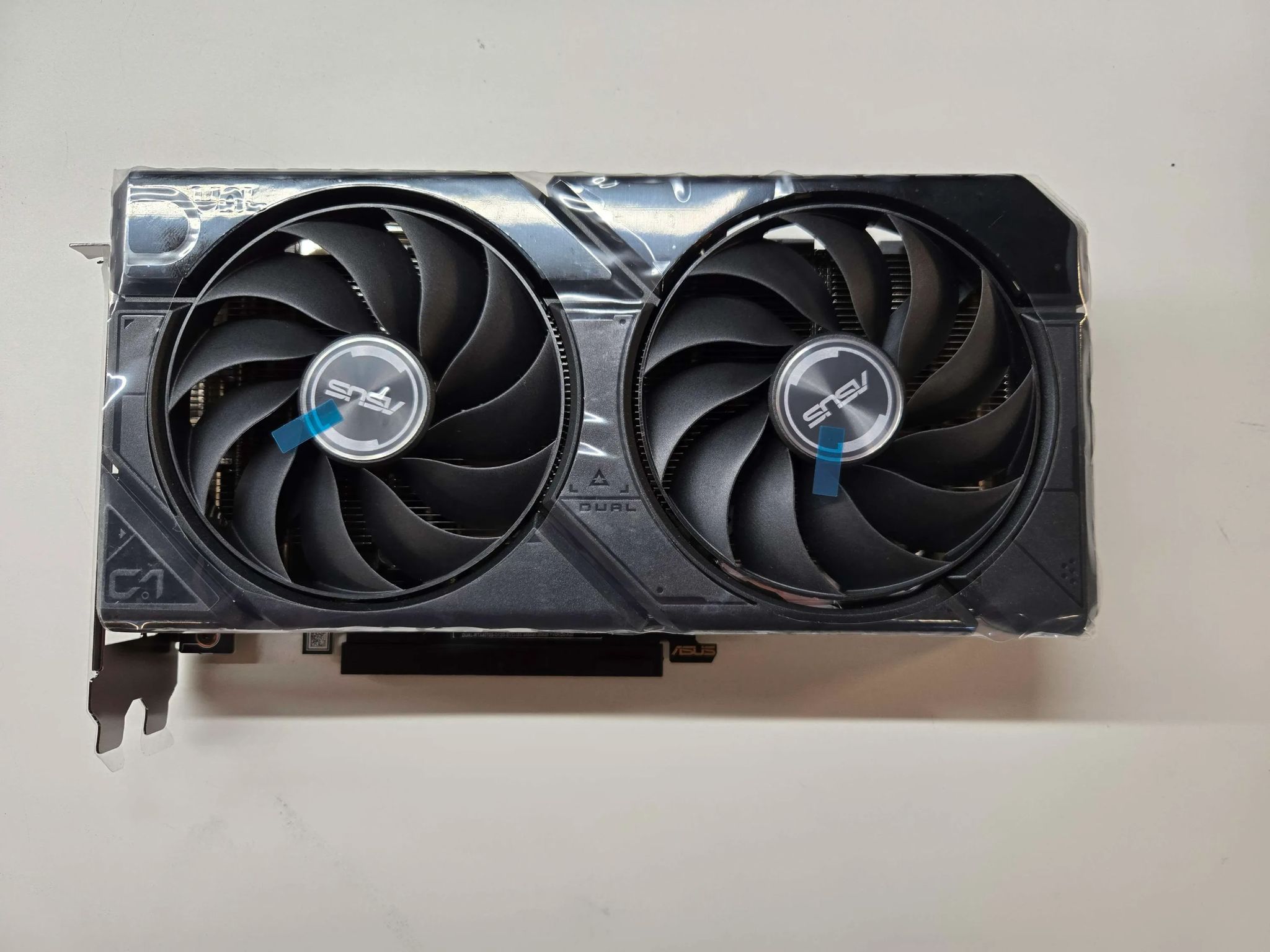ASUS Dual GeForce RTX™ 4070 SUPER OC Edition 12GB GDDR6X