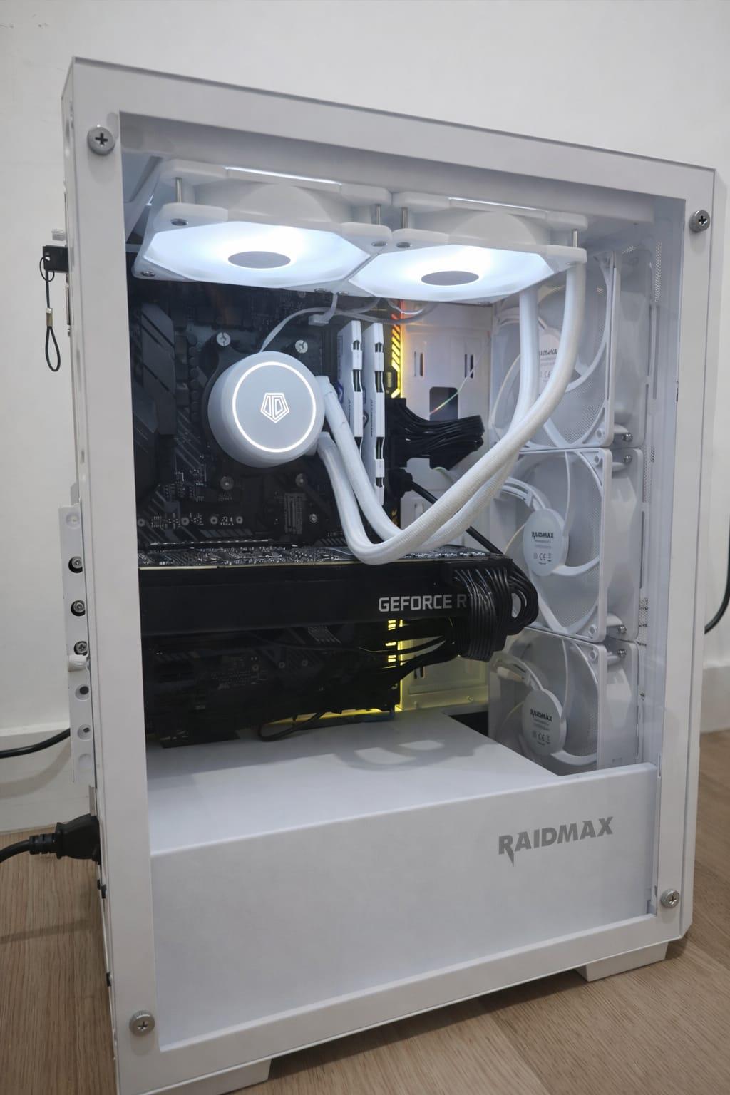 2K Gaming PC RTX 2080 Ti 11 GB Ryzen 7 2700X 32GB RAM 3200 HZ