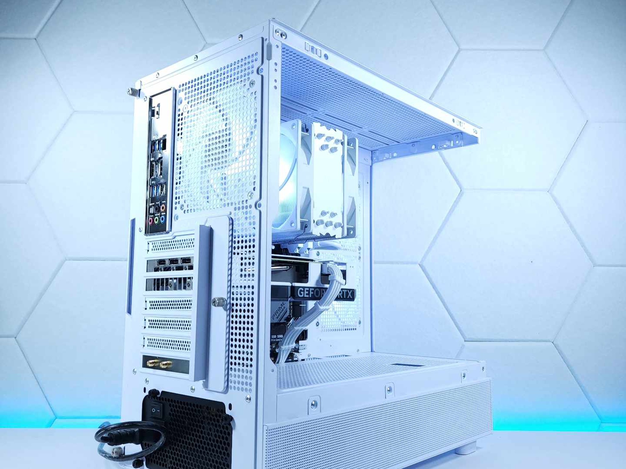 🤍🤍RTX 4060Ti || Ryzen 7 5700G || 1TB NVMe SSD || 32GB 3200MHz