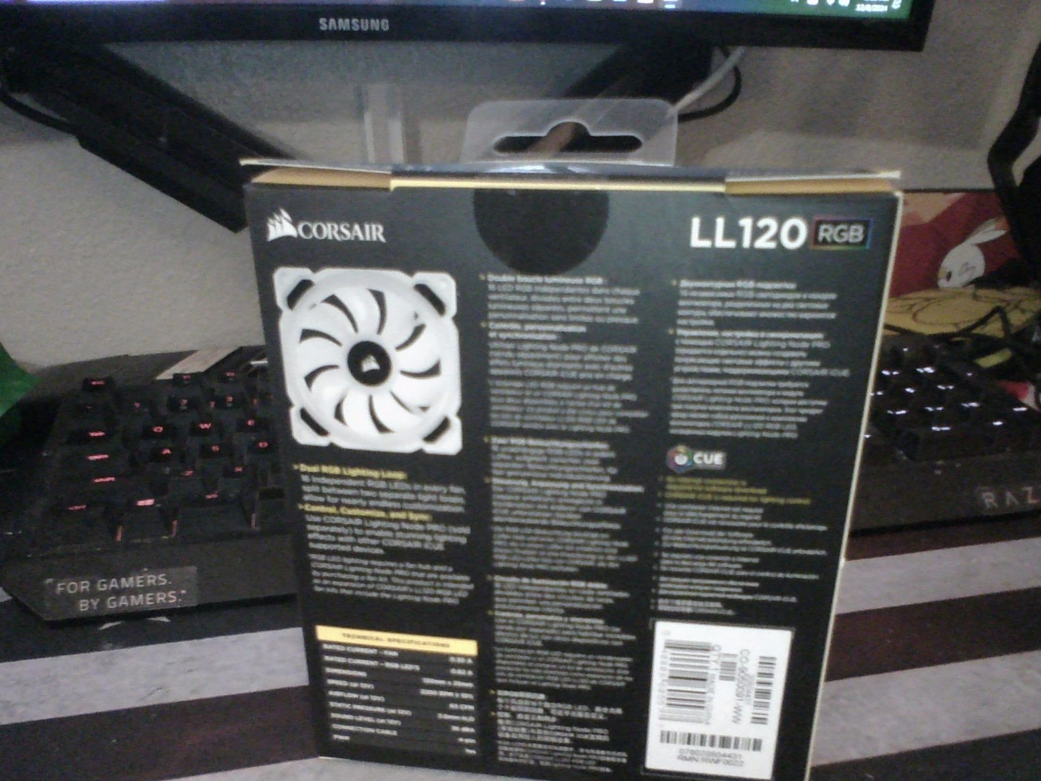CORSAIR LL120 RGB white fans (3)