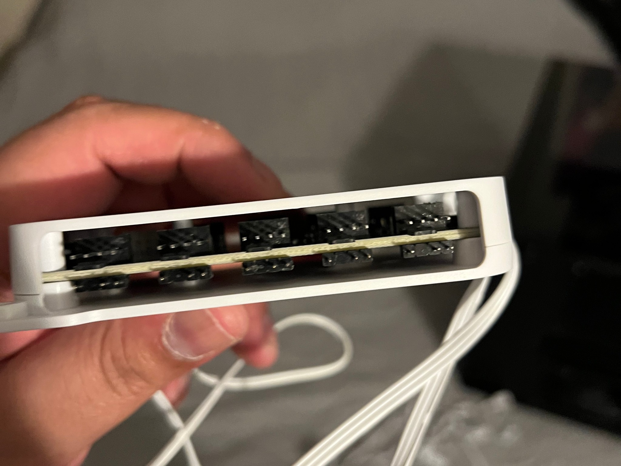 APNX x4 140mm ARGB Fans & Control Fan Hub