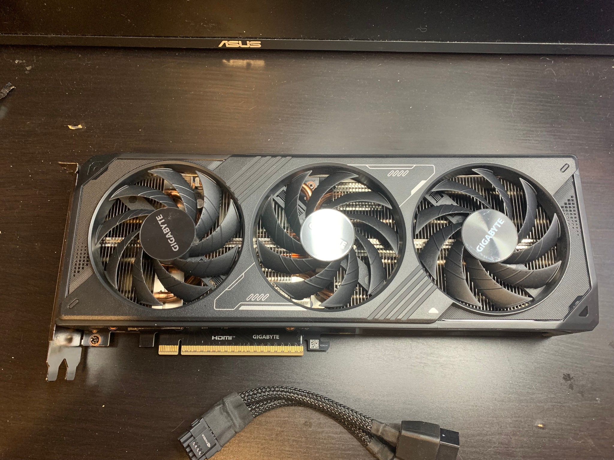 GIGABYTE GeForce RTX 5070 SFF WINDFORCE 12G Graphics Card GPU