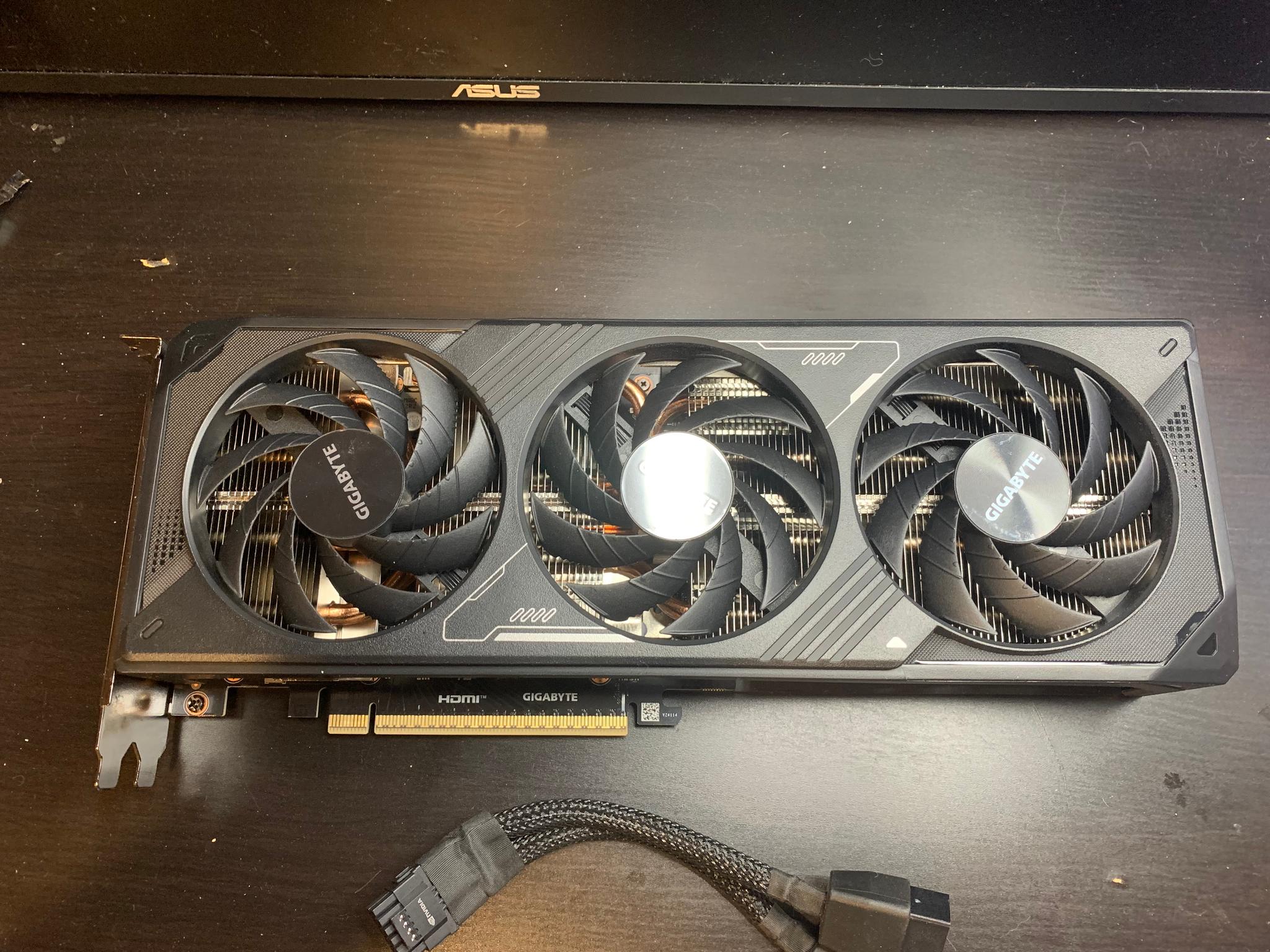 GIGABYTE GeForce RTX 5070 SFF WINDFORCE 12G Graphics Card GPU